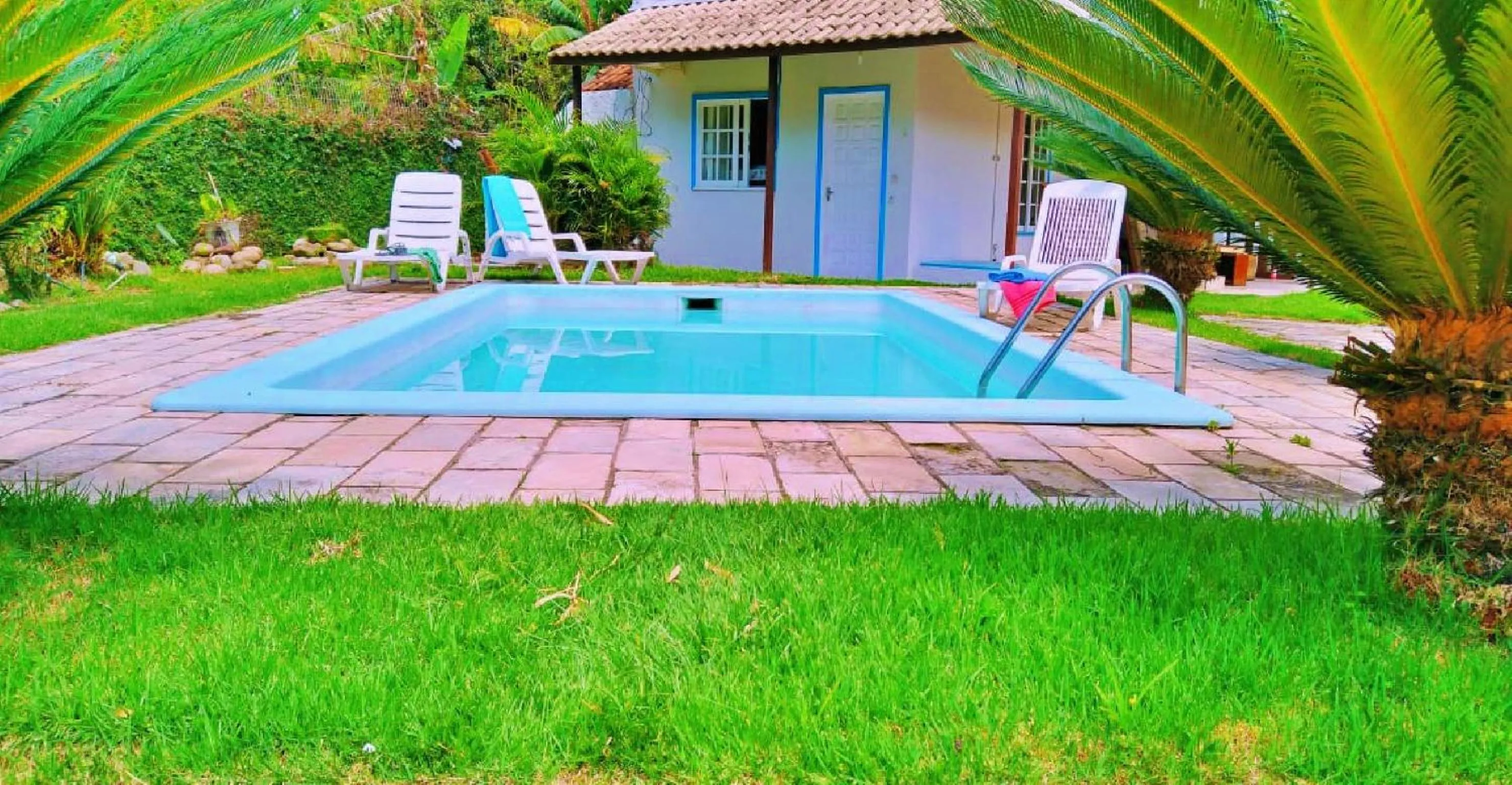 Swimming pool in Garden 437 Suítes