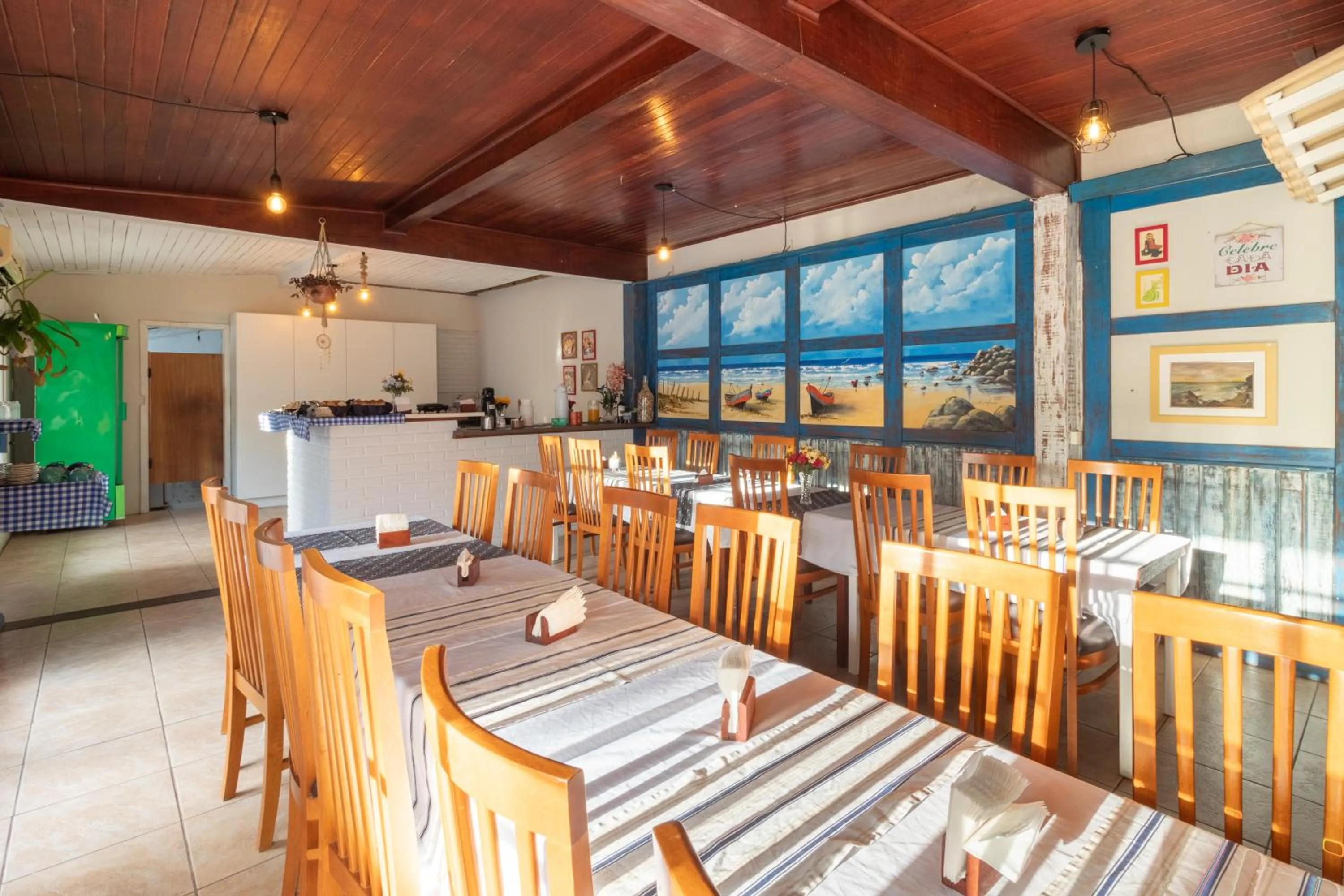 Restaurant/places to eat in Garden 437 Suítes