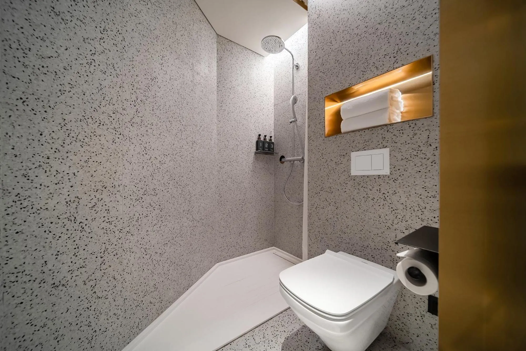 Toilet in CitiGO Hotel Shenzhen Shekou Cruise Center Seaview Near Taizi Bay K11