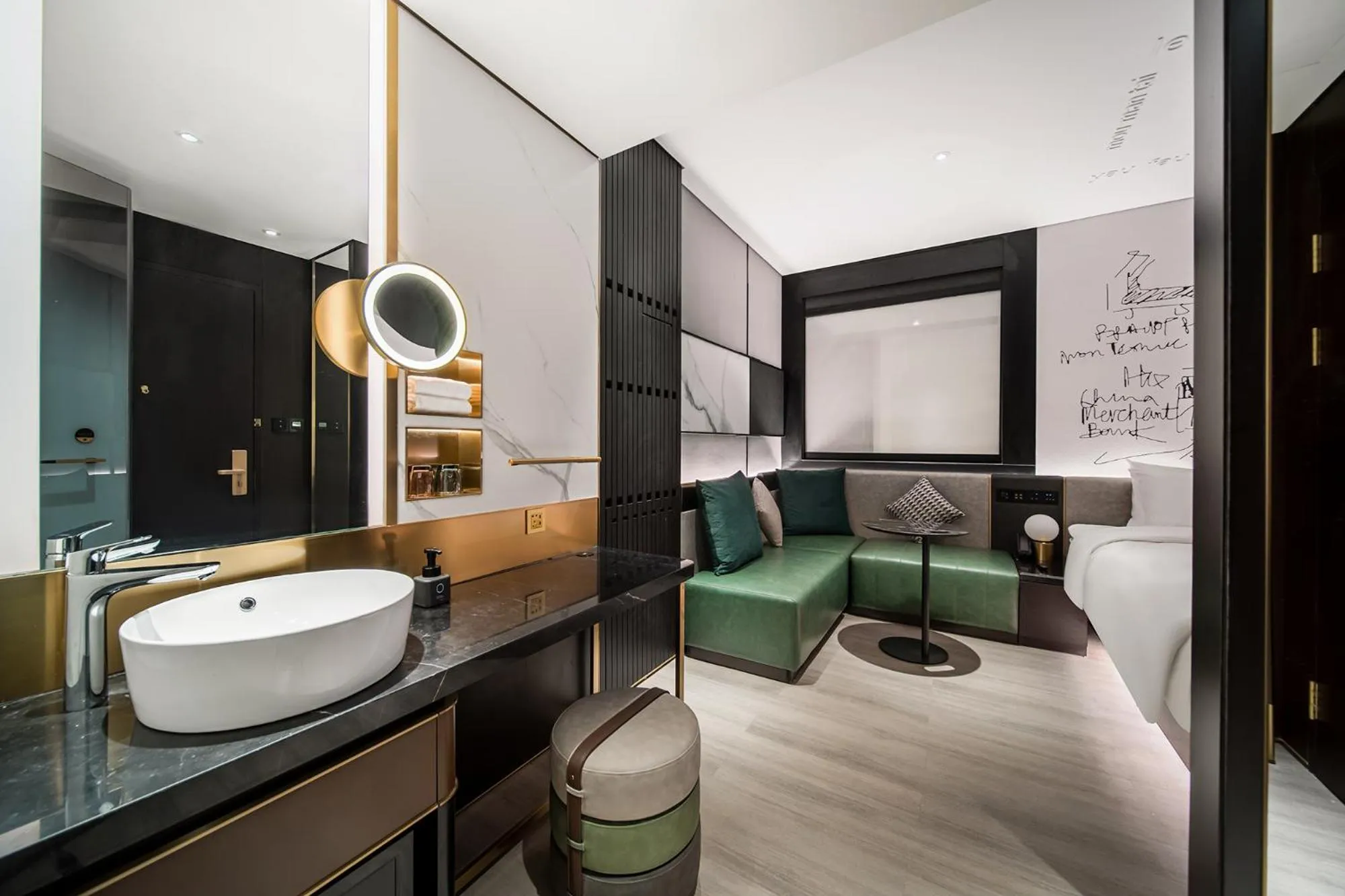 Photo of the whole room in CitiGO Hotel Shenzhen Shekou Cruise Center Seaview Near Taizi Bay K11