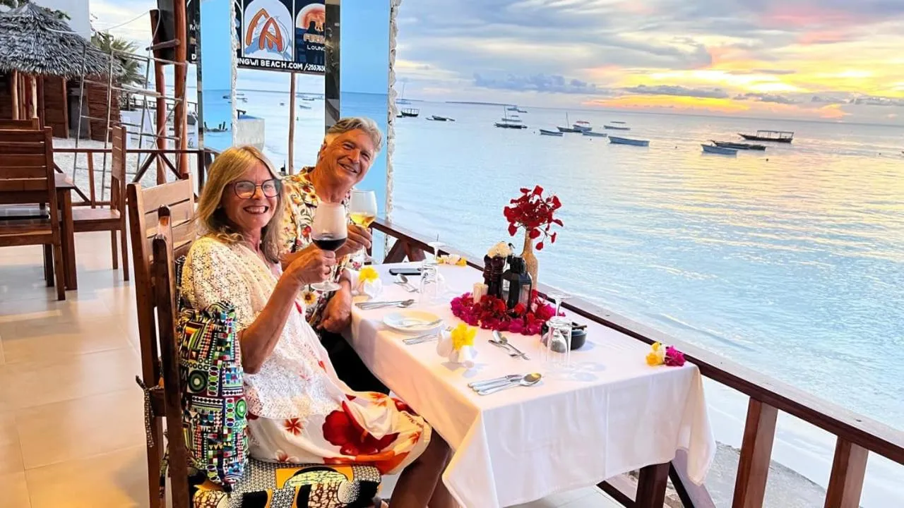 Restaurant/places to eat in Double A Nungwi Beach Hotel