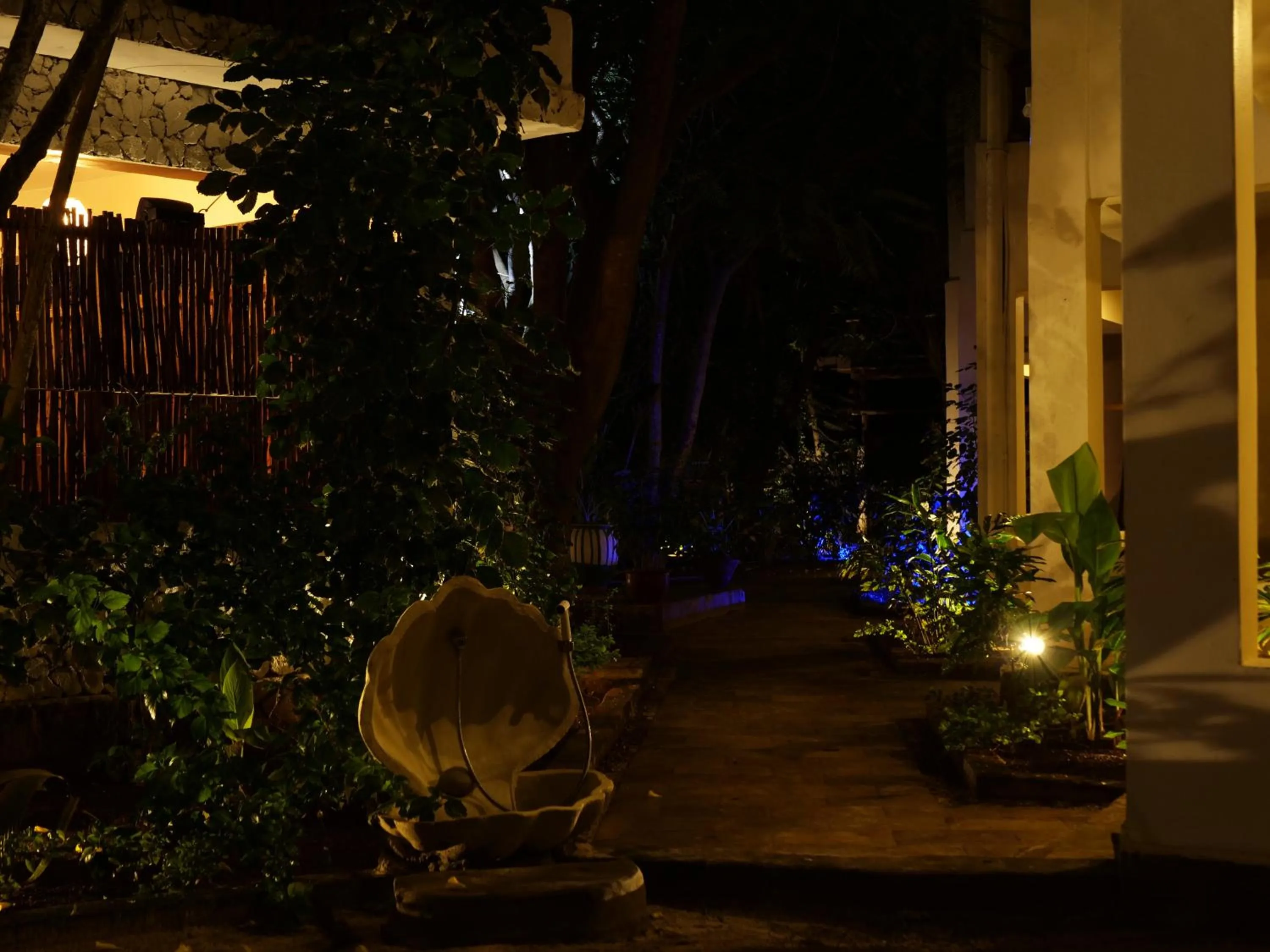 Double A Nungwi Beach Hotel