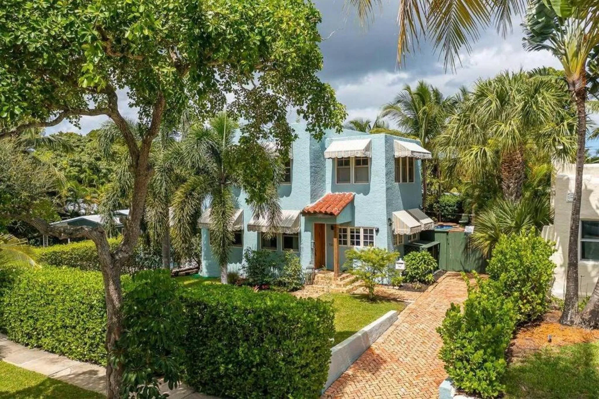 Property building in Welcome to Casa Kanuga, The Secret Gem of WPB!