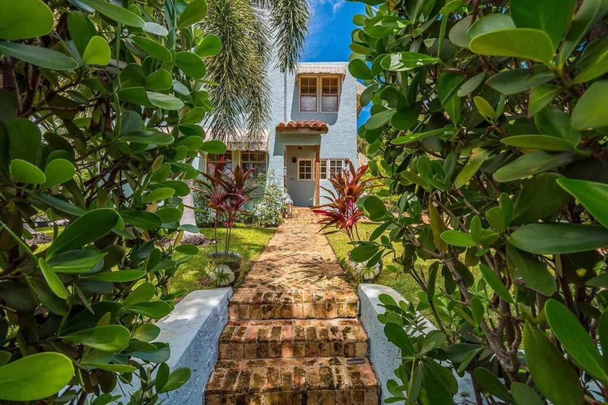 Property building in Welcome to Casa Kanuga, The Secret Gem of WPB!