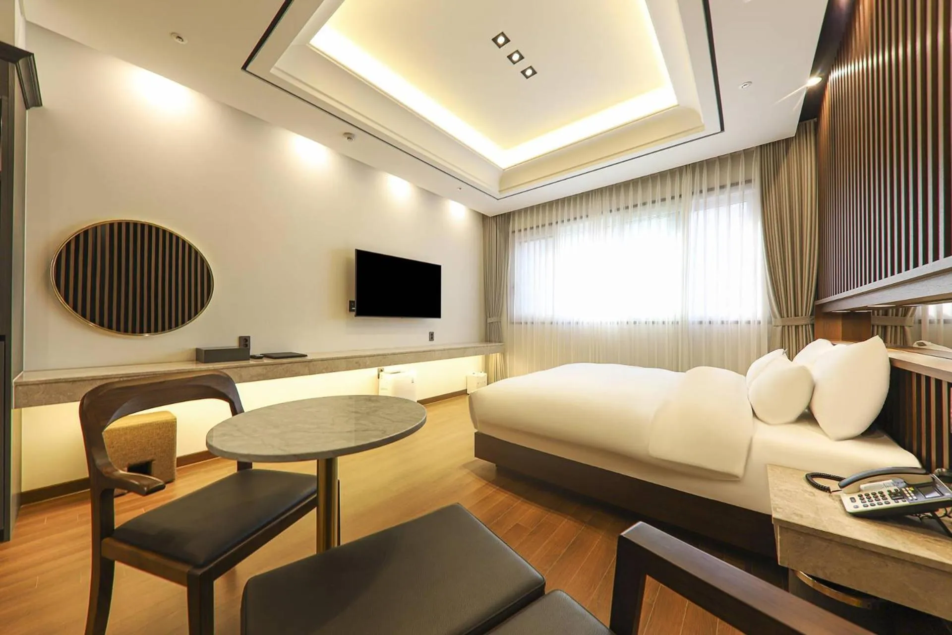 Bed in Hotel Demer Mokpo