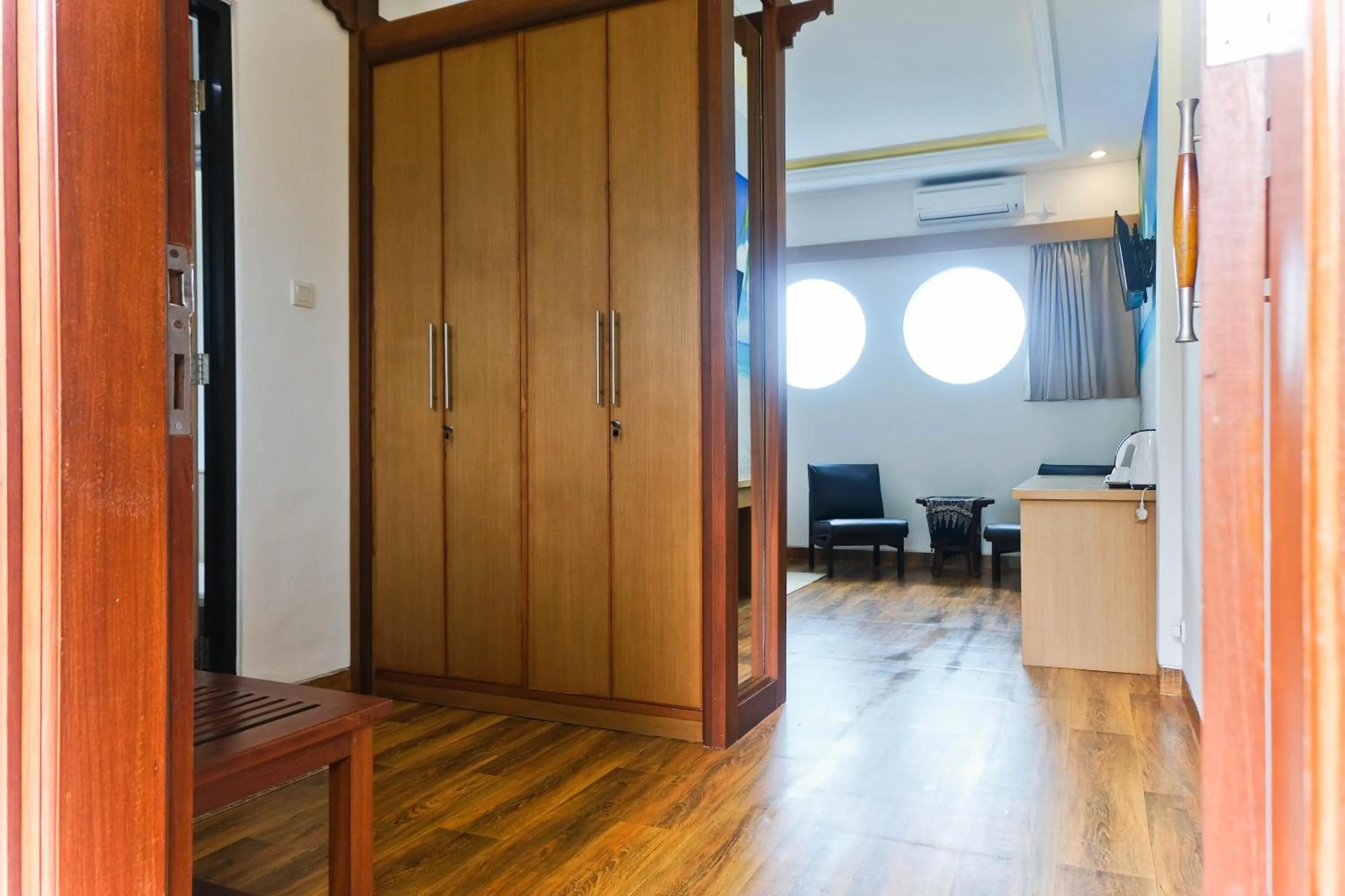 wardrobe in Graha Wiyata