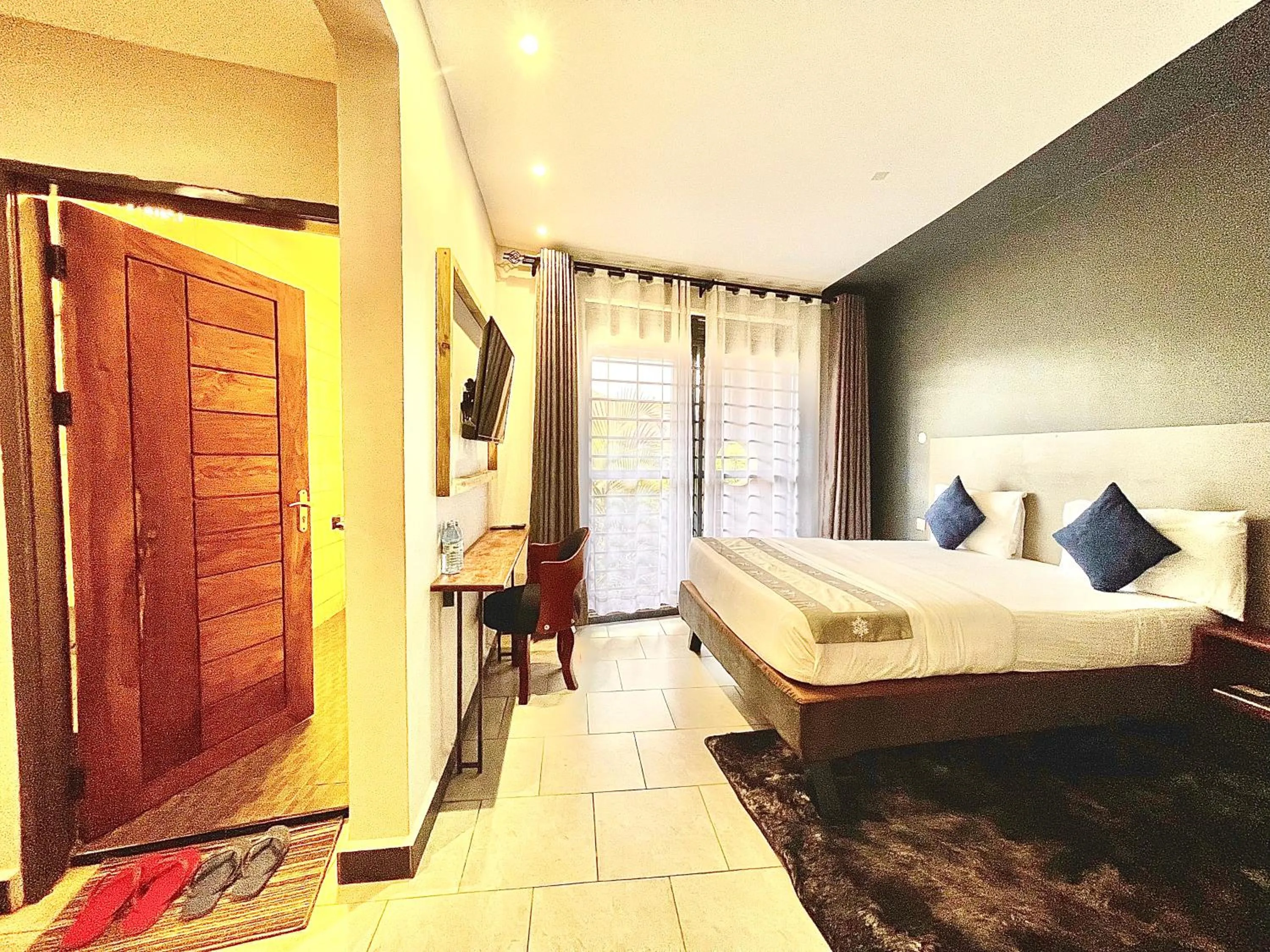 Bed in Ashleys Hotel