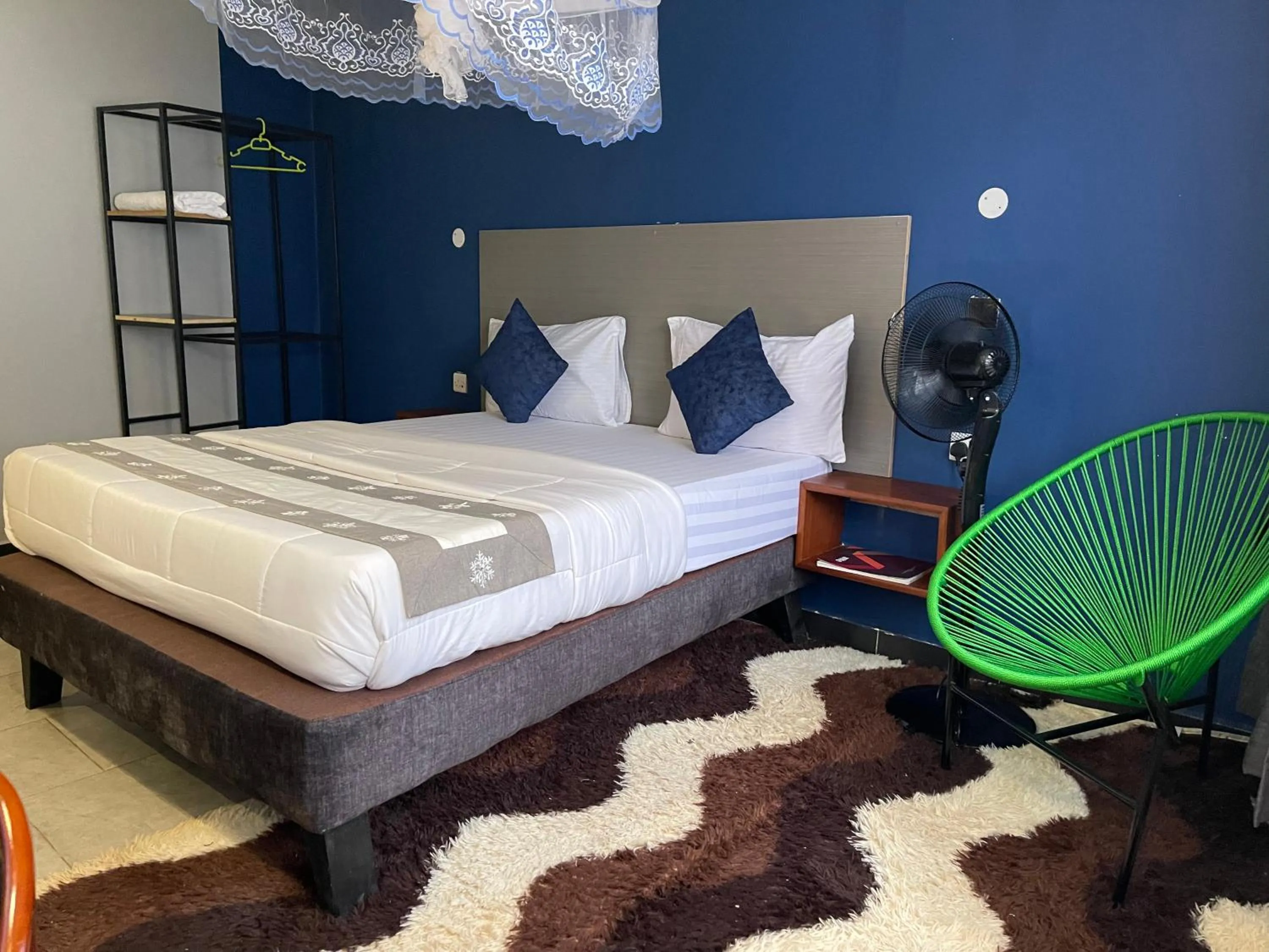 Bed in Ashleys Hotel