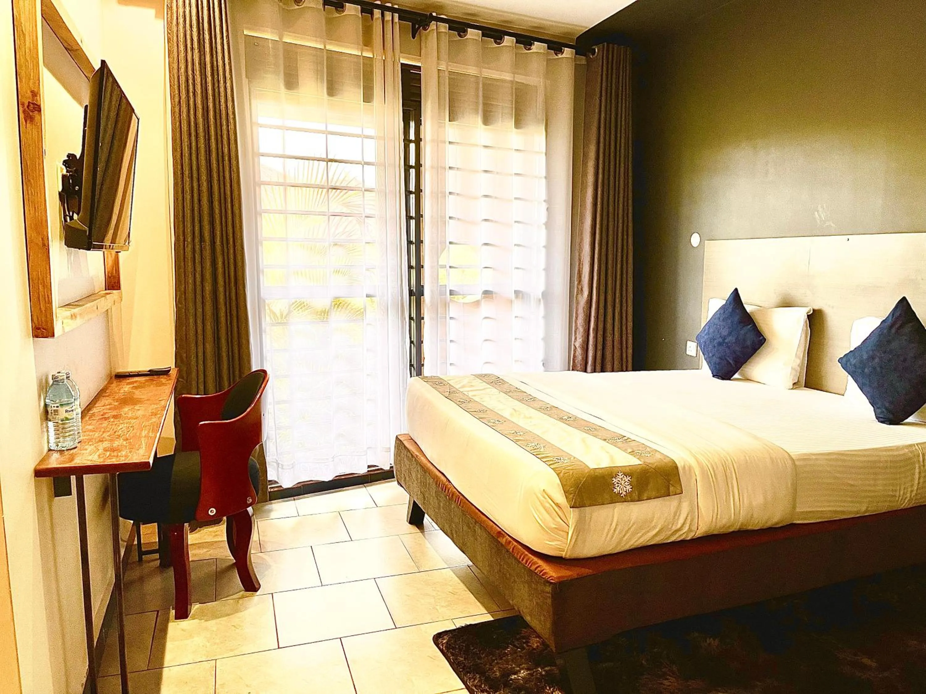 Bed in Ashleys Hotel