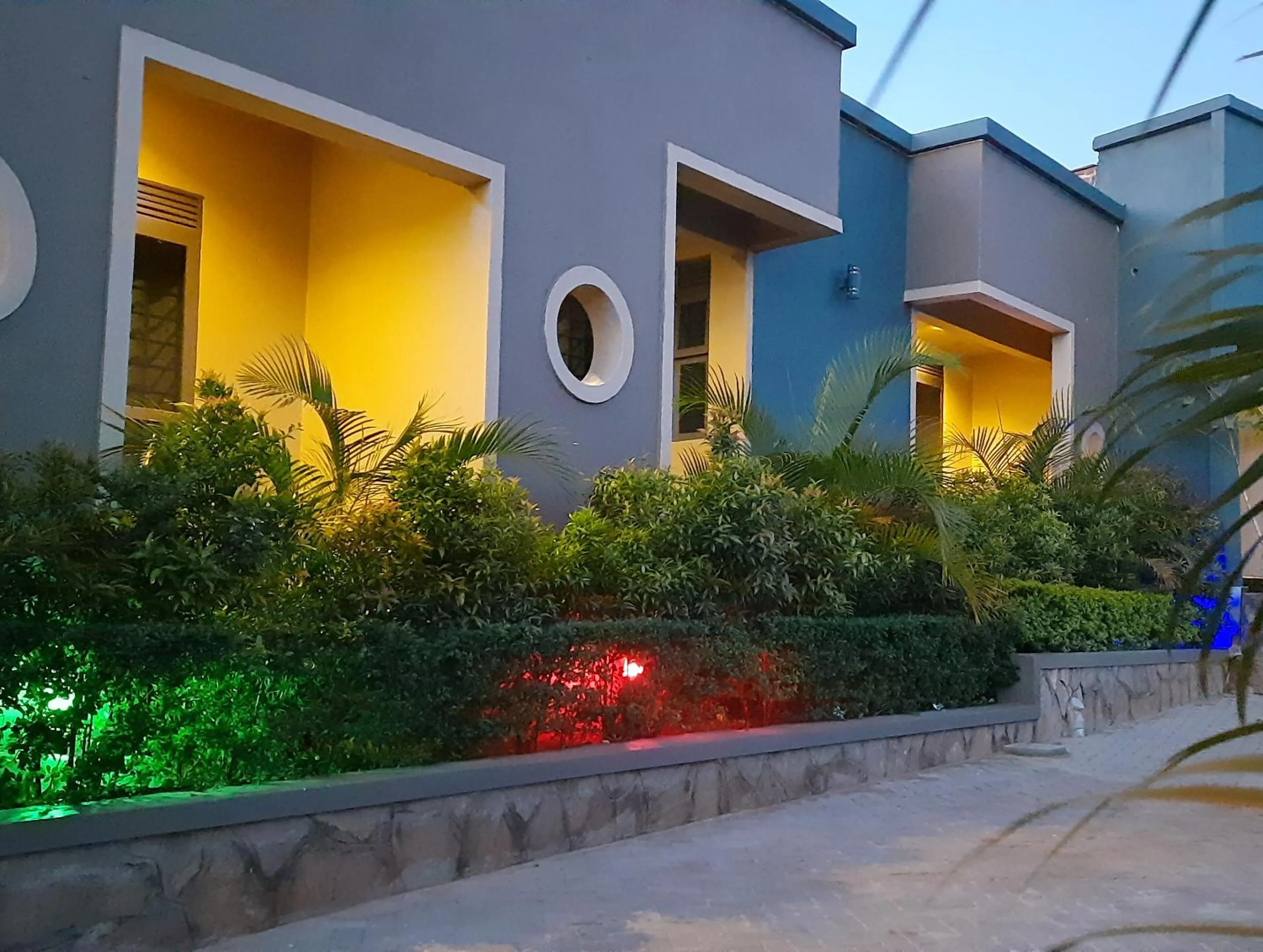 Property building in Ashleys Hotel