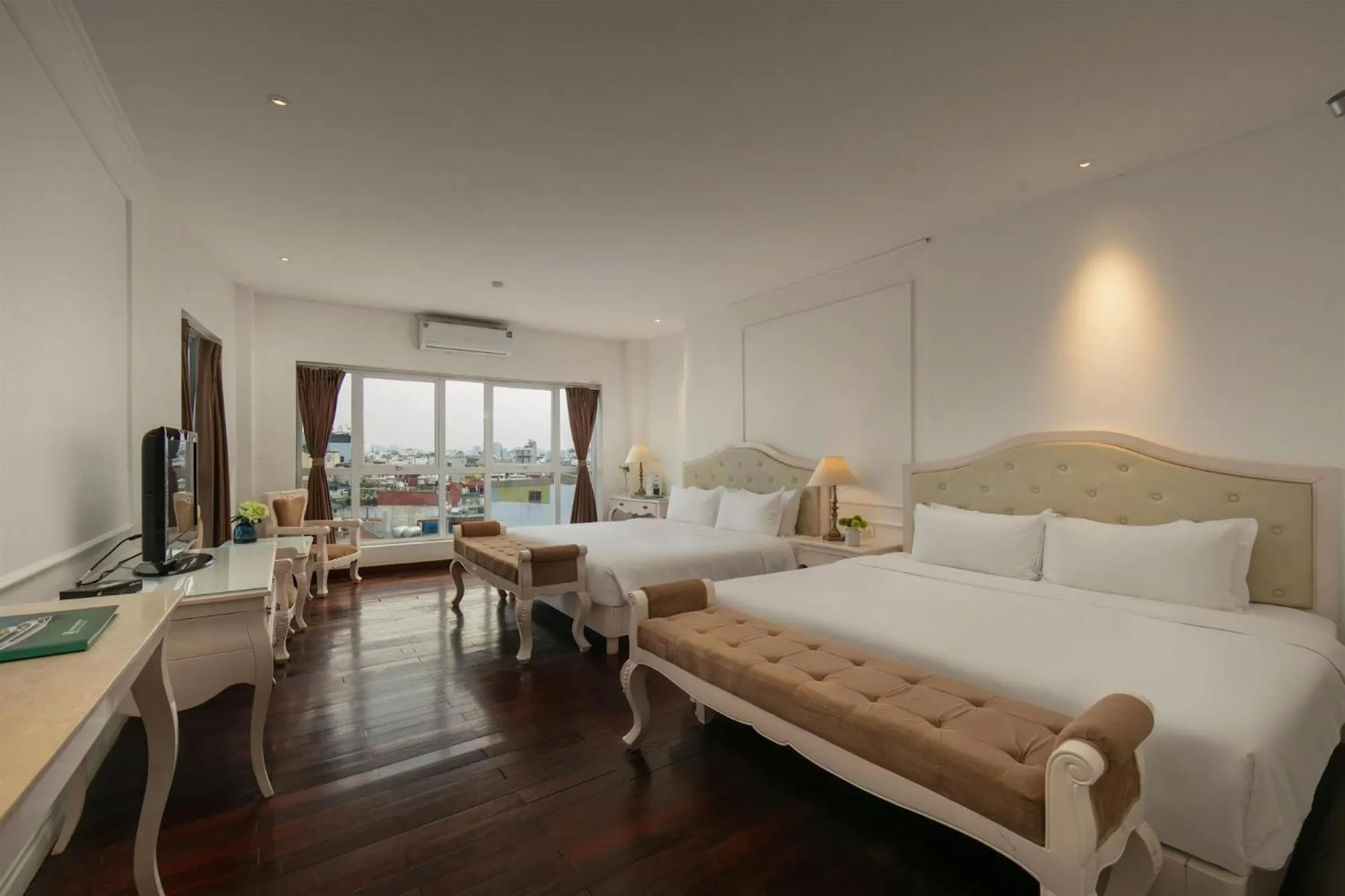 Bed in Hanoi Traveller House