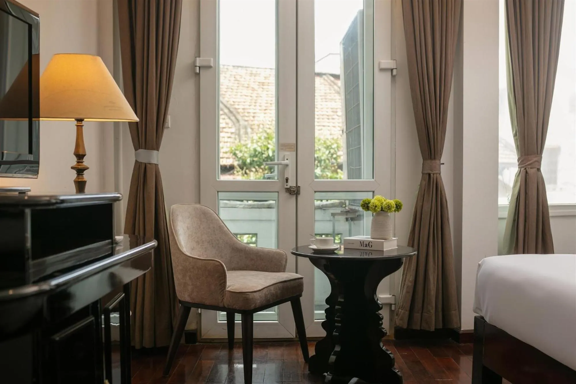 Bed in Hanoi Traveller House