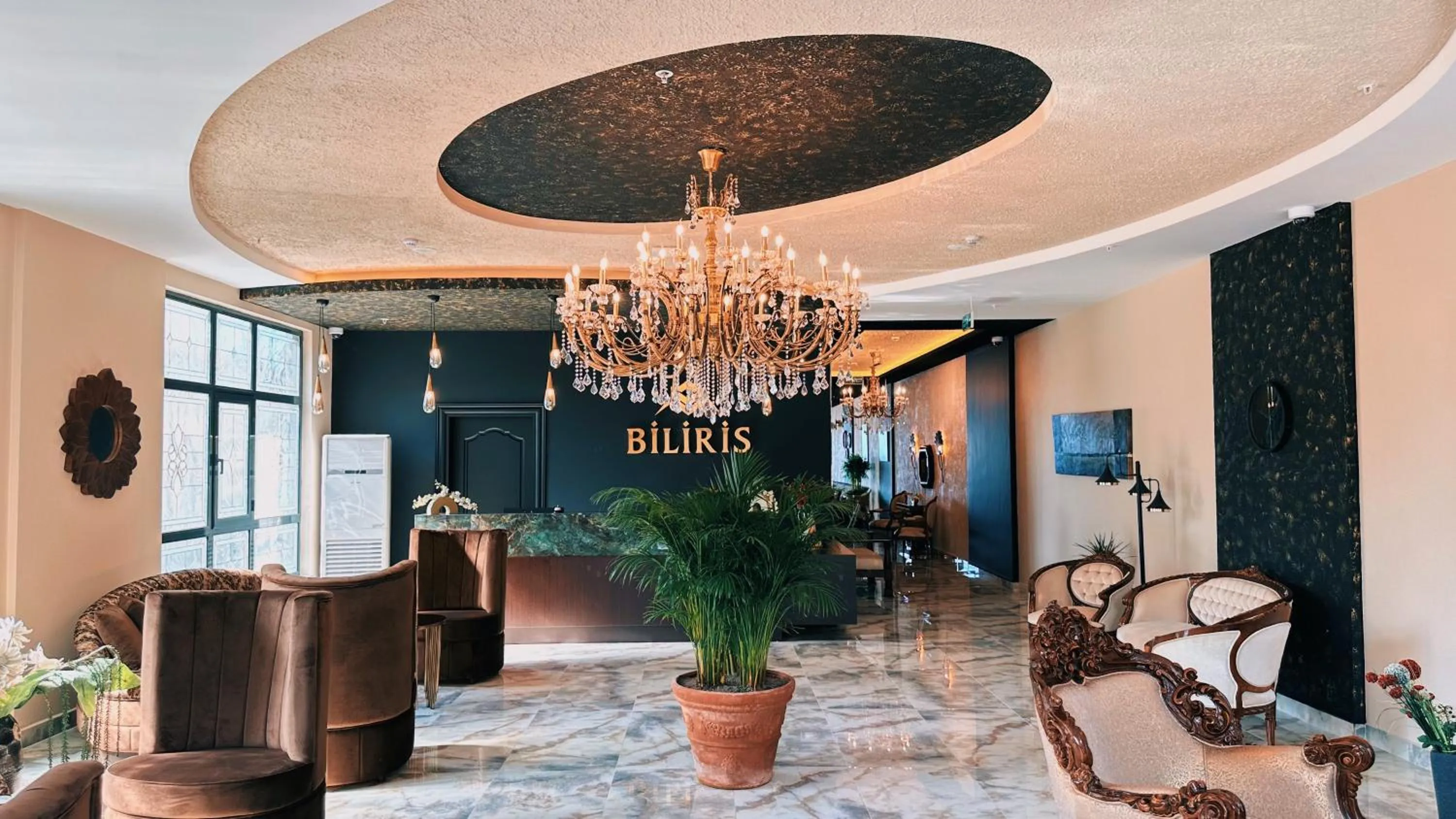Lobby or reception in BİLİRİS HOTEL