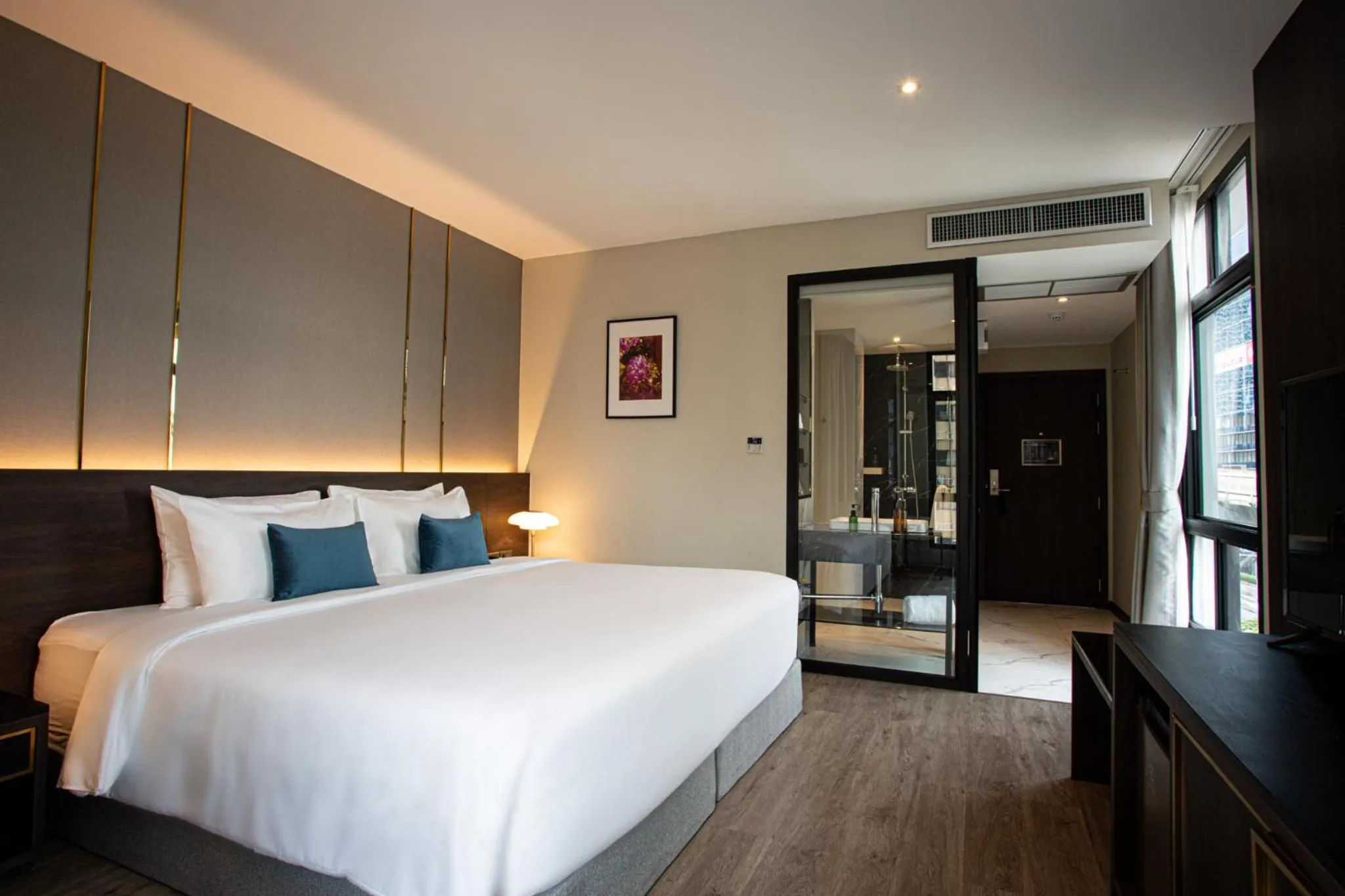 Bed in SAM E Hotel Bangkok Sathorn