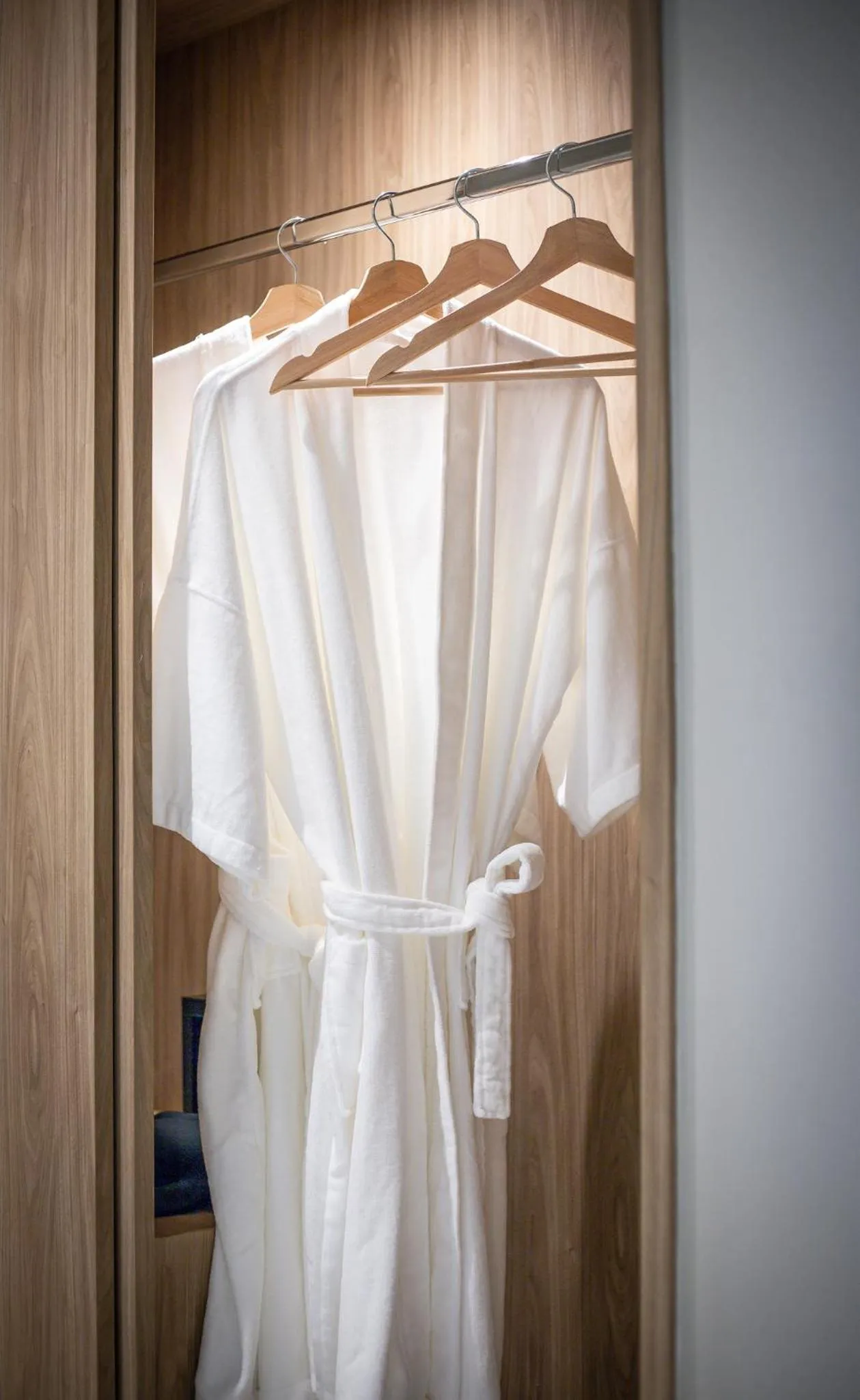 wardrobe in SAM E Hotel Bangkok Sathorn