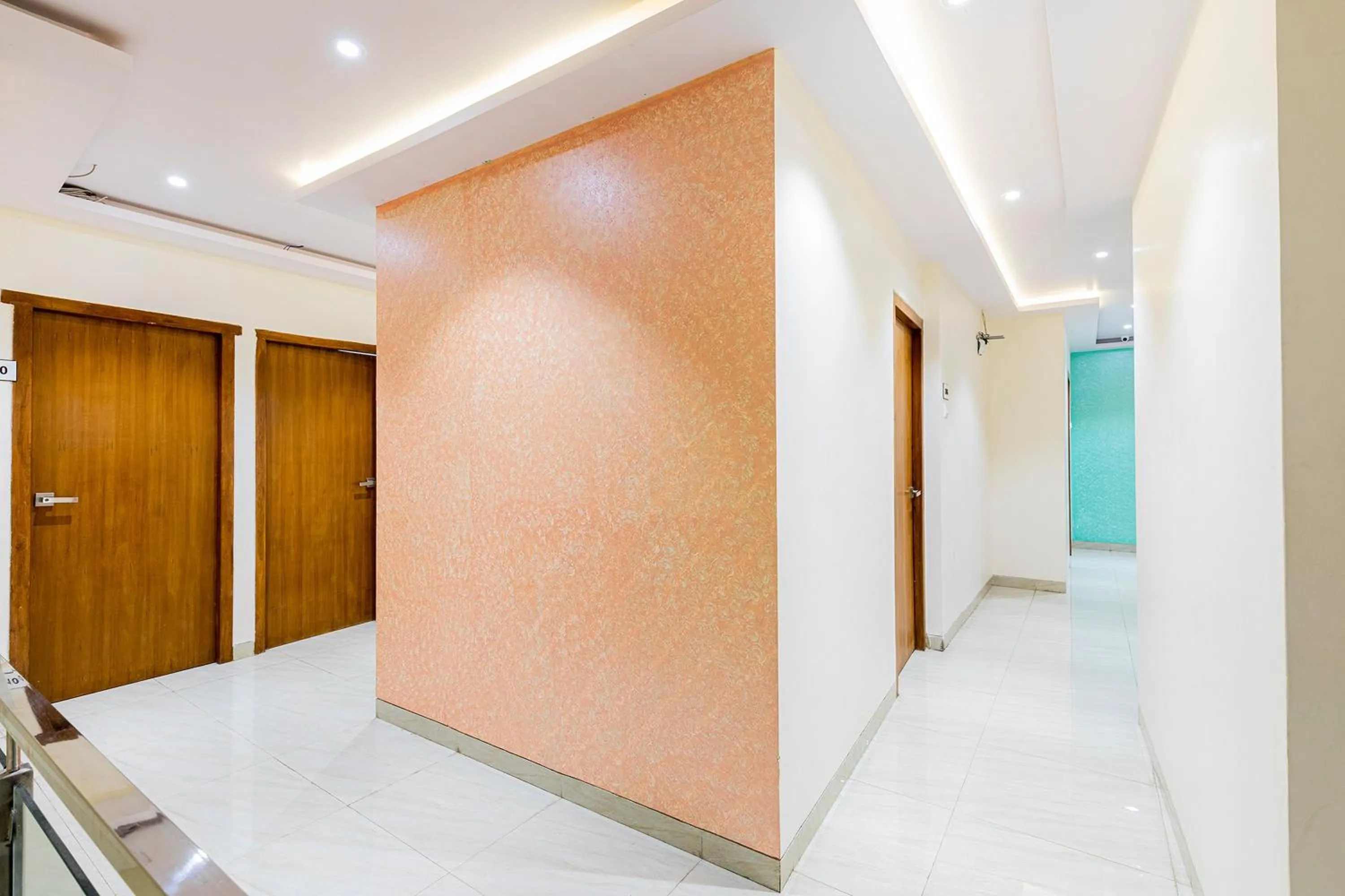 Property building, Bed in Hotel Royal Aqua