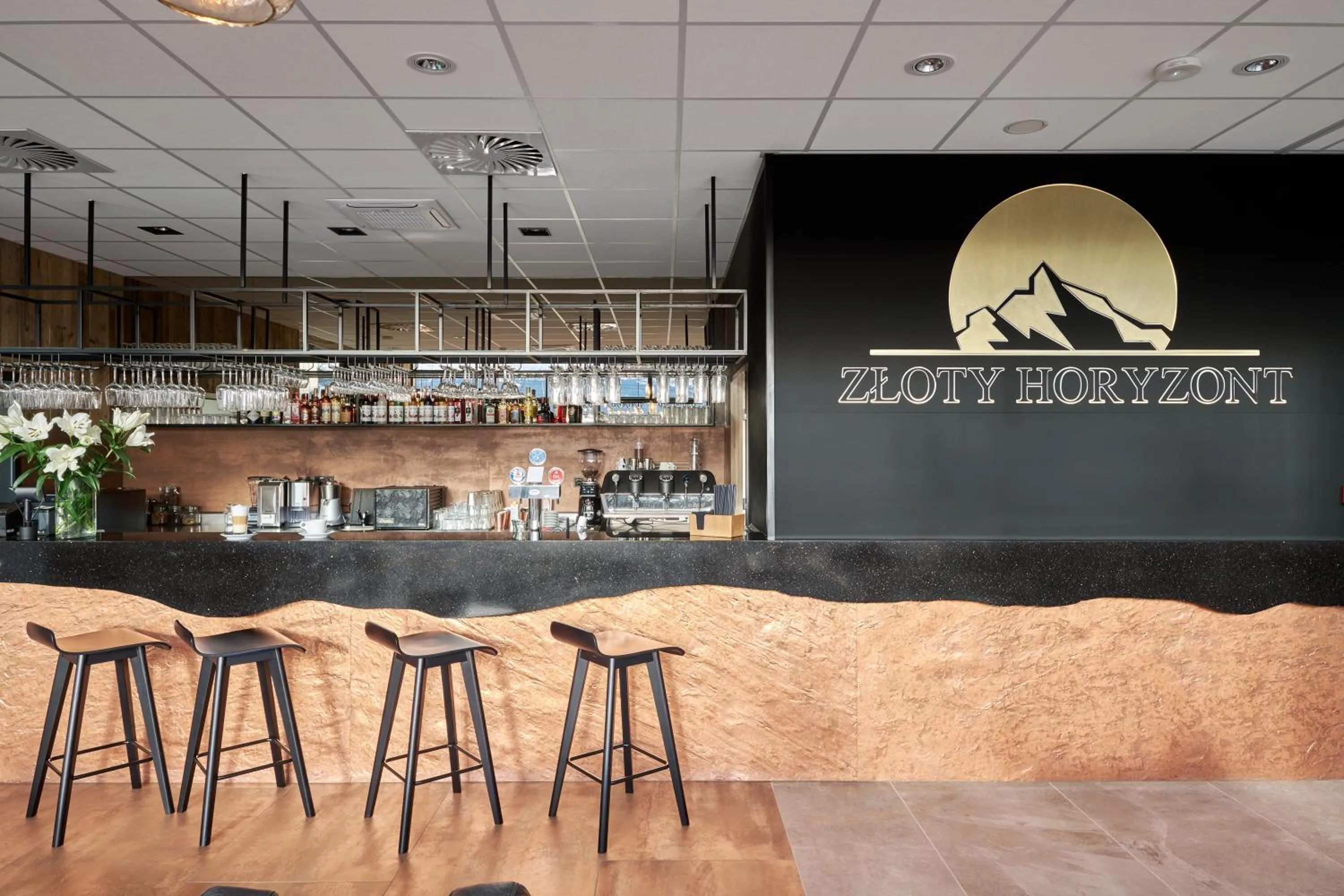 People in Złoty Horyzont Resort Szklarska Poręba