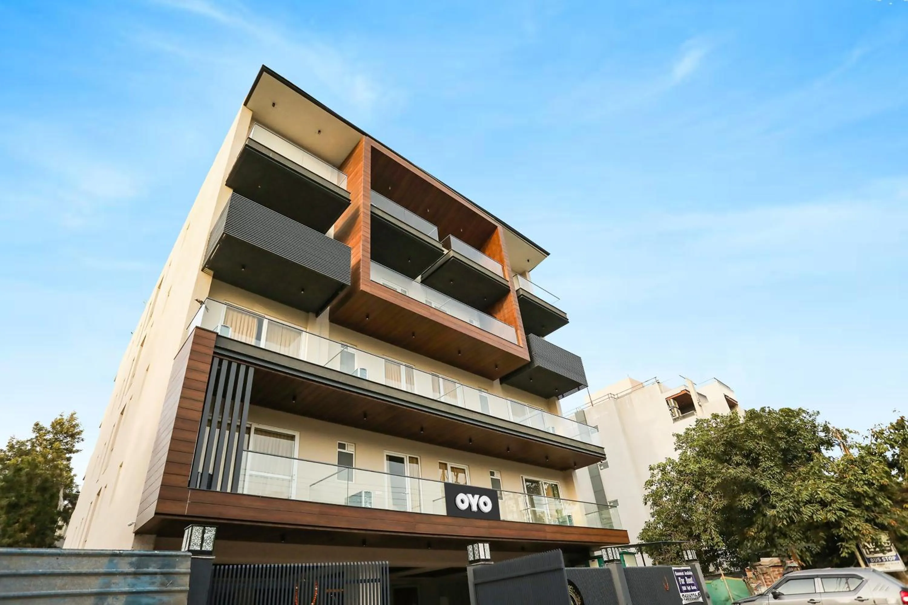 Facade/entrance in Super Townhouse MA-32