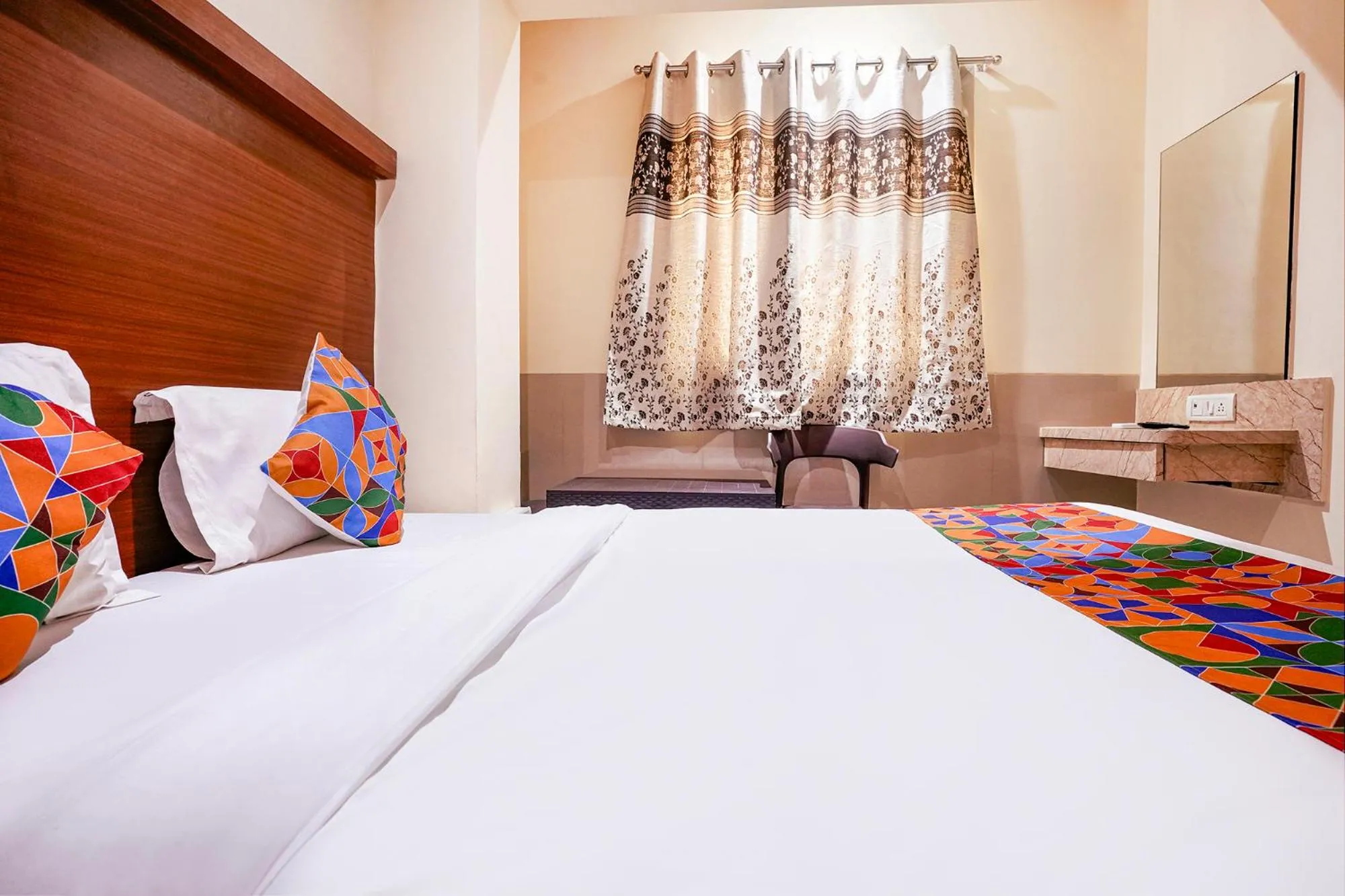 Bed in Hotel O Everest Lodging Vashi