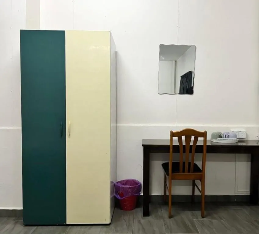 wardrobe in Padang Besar Green Inn