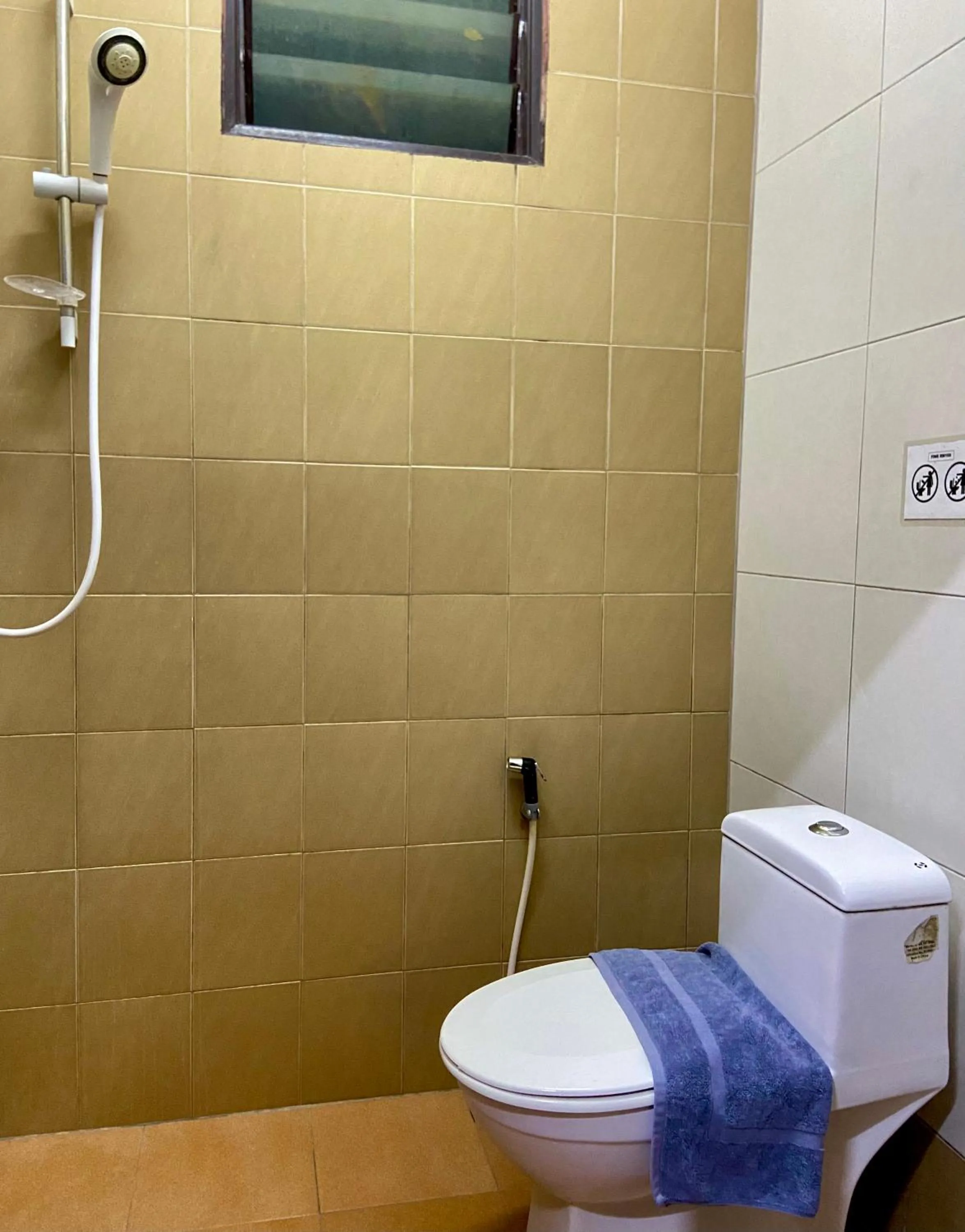 Toilet in Padang Besar Green Inn