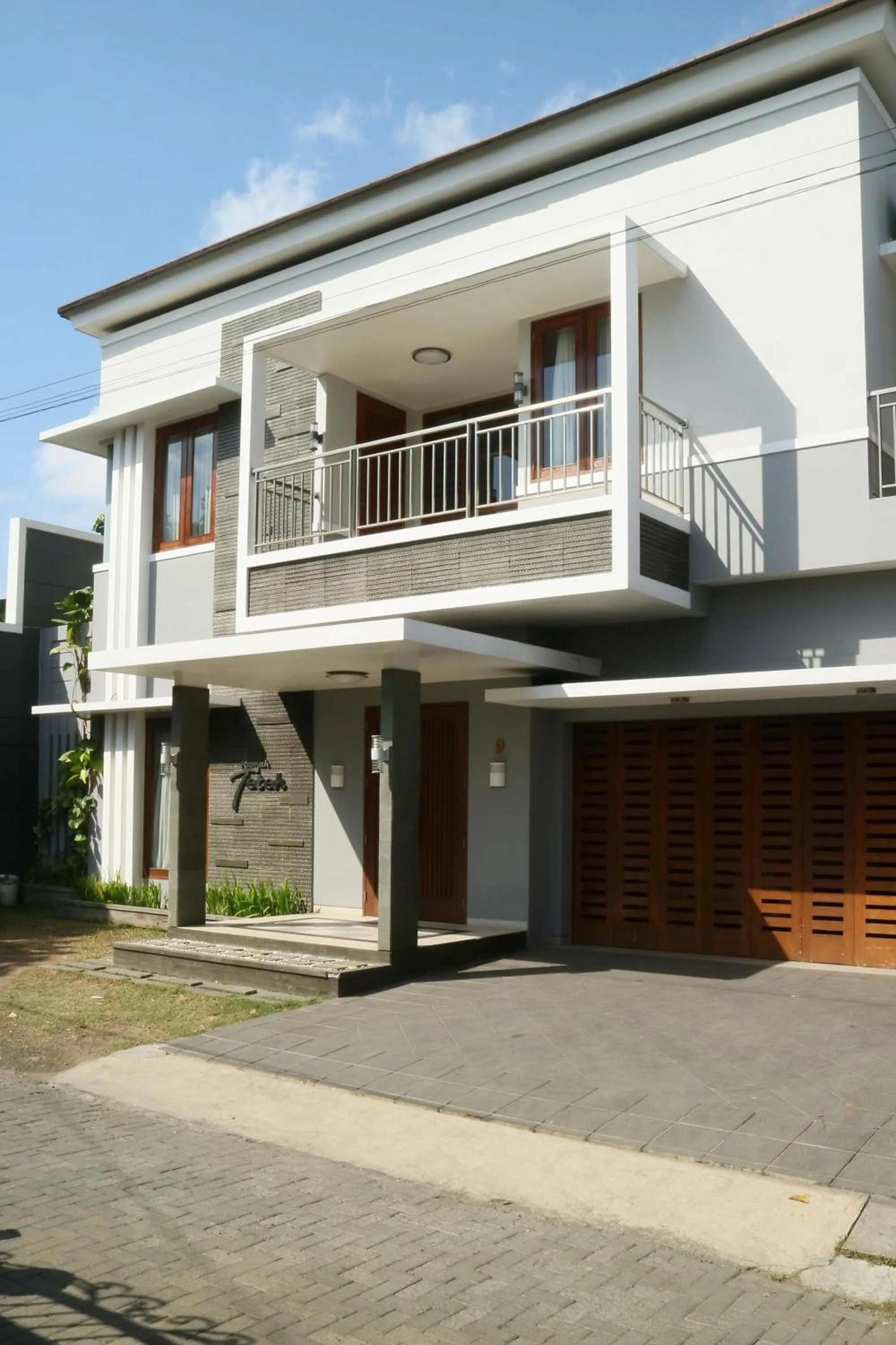 Property building in Rumah Teteh - Plemburan