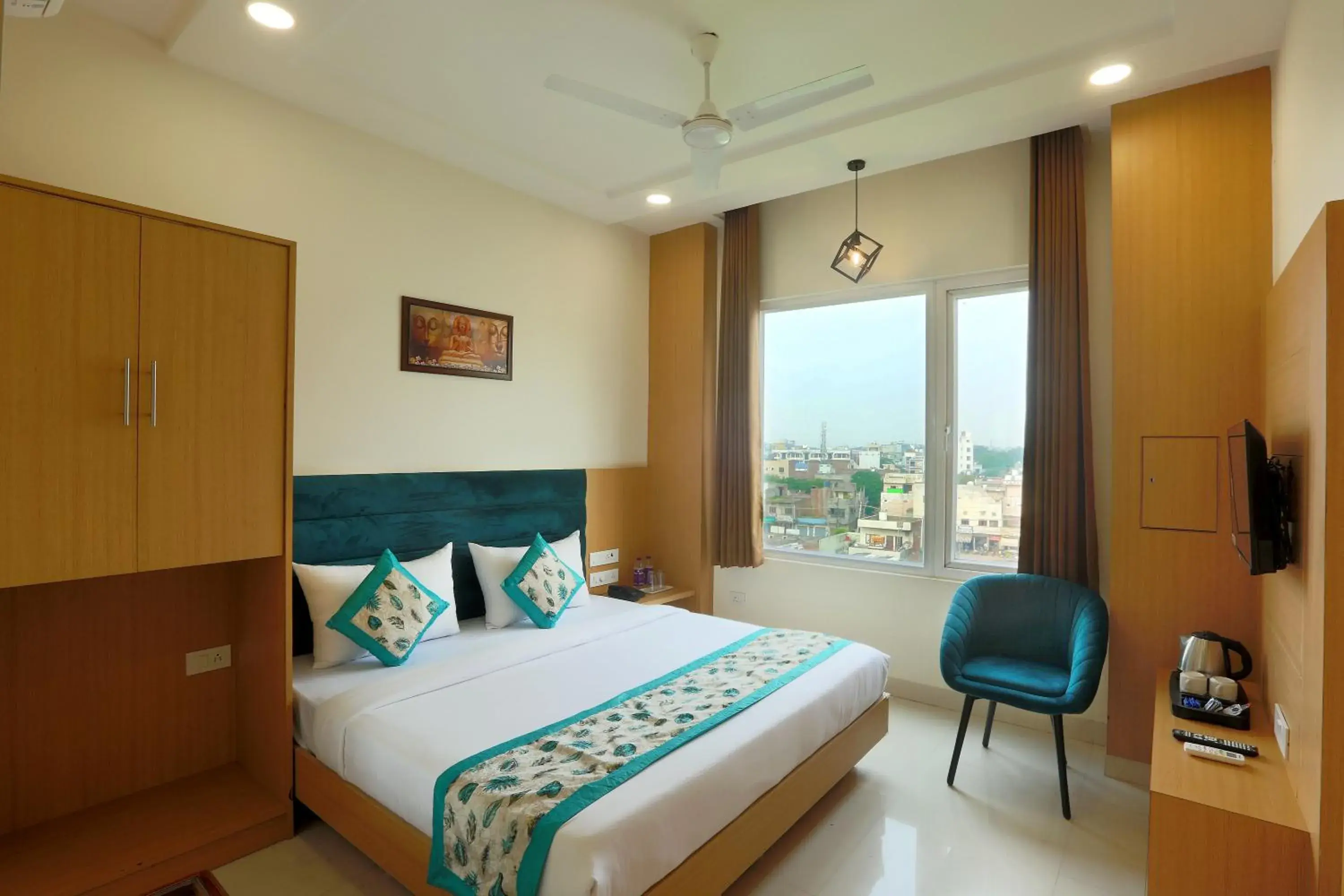 Standard King Room in Regalia Grand By Delight Stay Standard King Room in Regalia Grand By Delight Stay