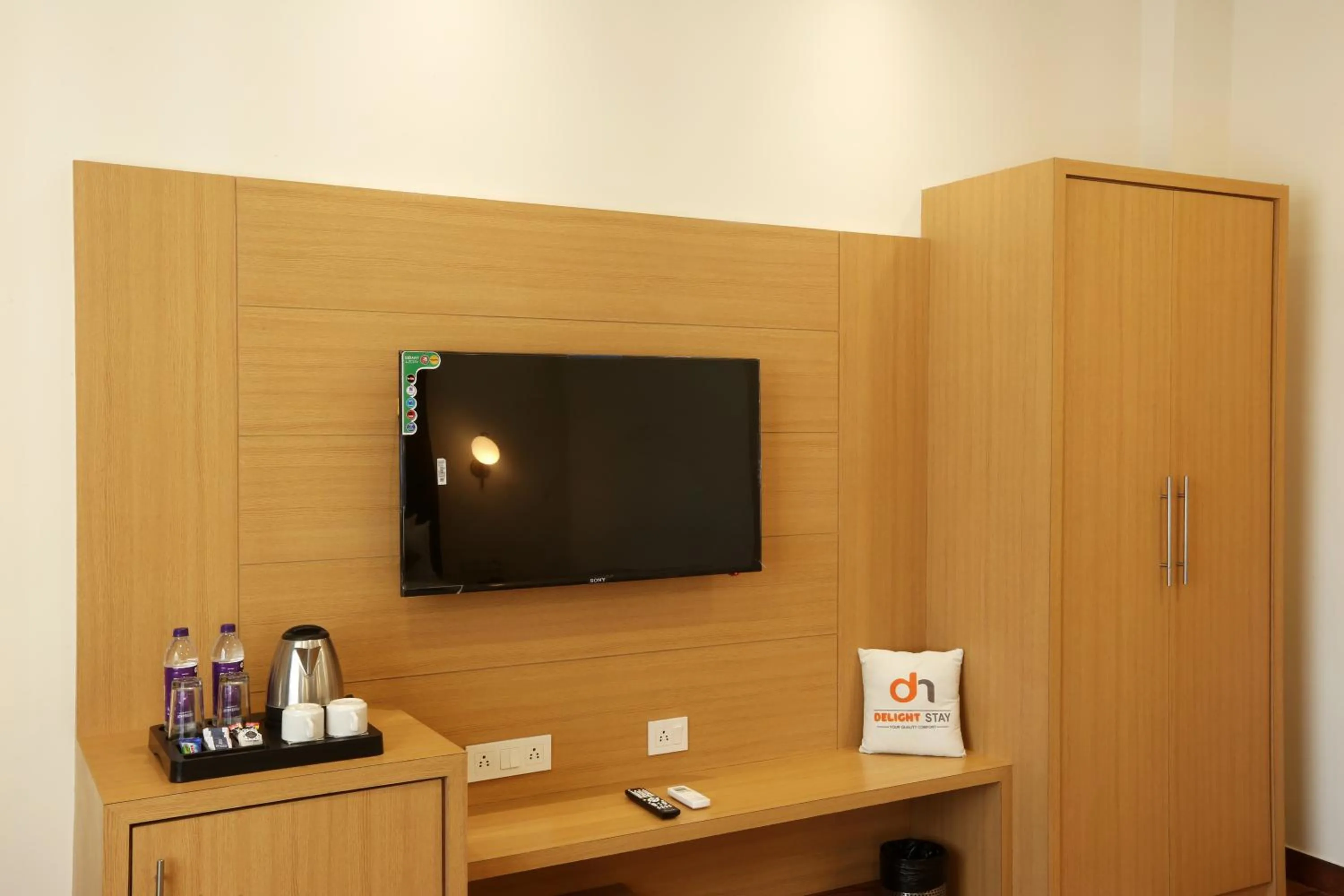 TV and multimedia in Regalia Grand By Delight Stay