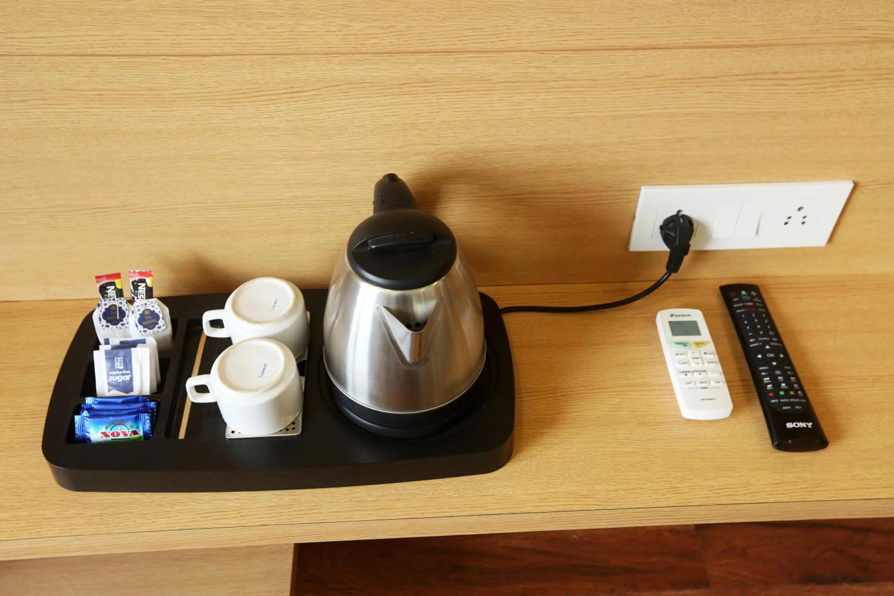Coffee/tea facilities in Regalia Grand By Delight Stay