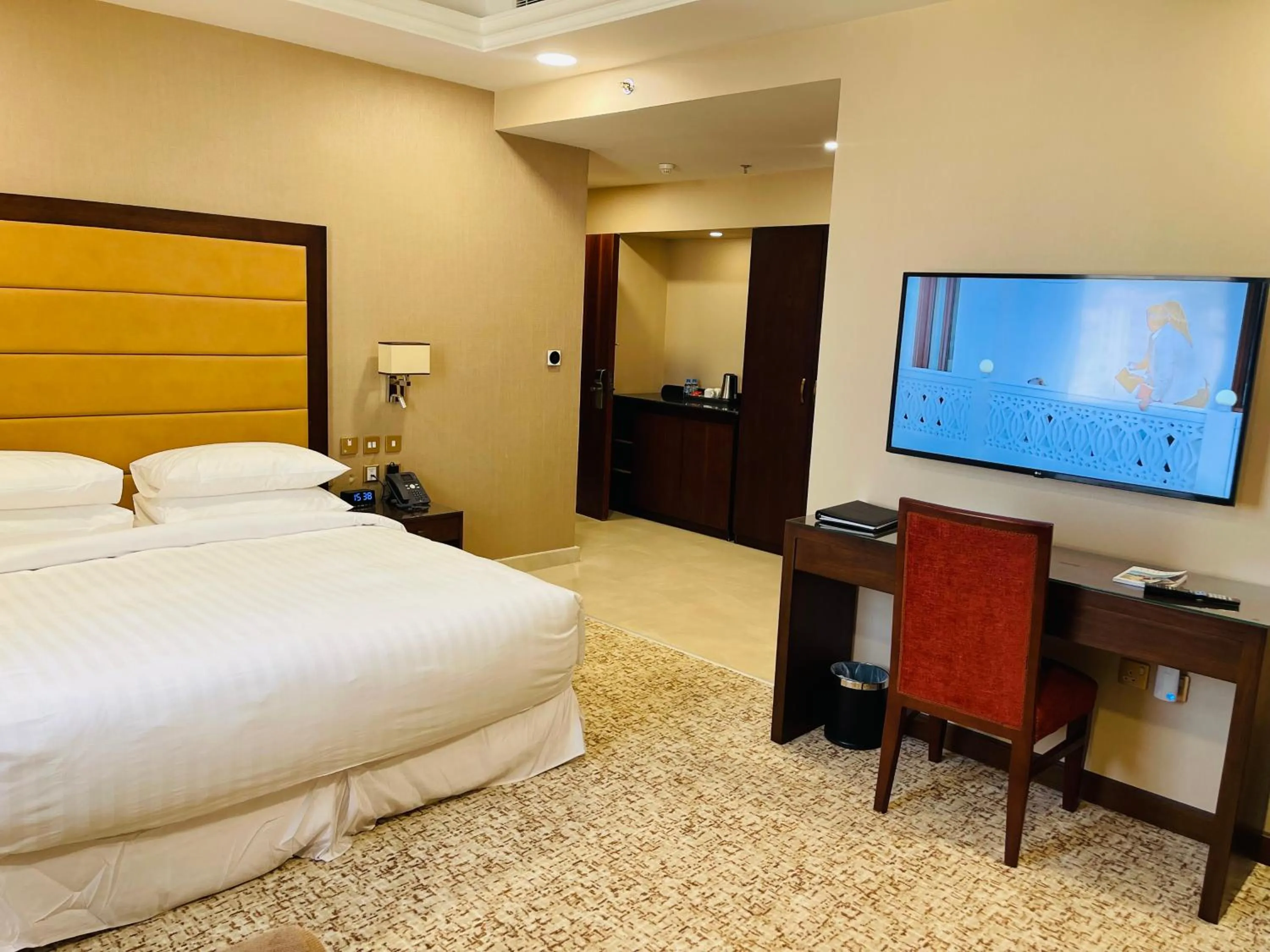 TV and multimedia, Bed in Grand Legacy Hotel Doha