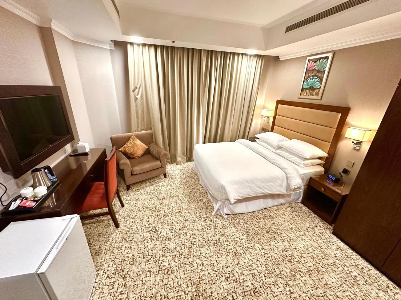 TV and multimedia, Bed in Grand Legacy Hotel Doha