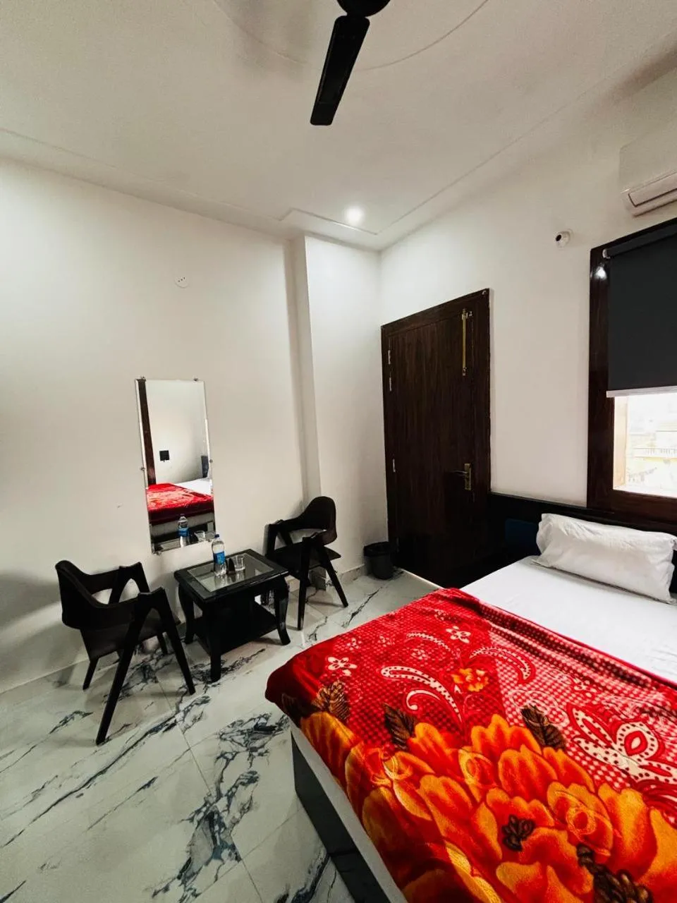 Bed in Hotel Amaresh