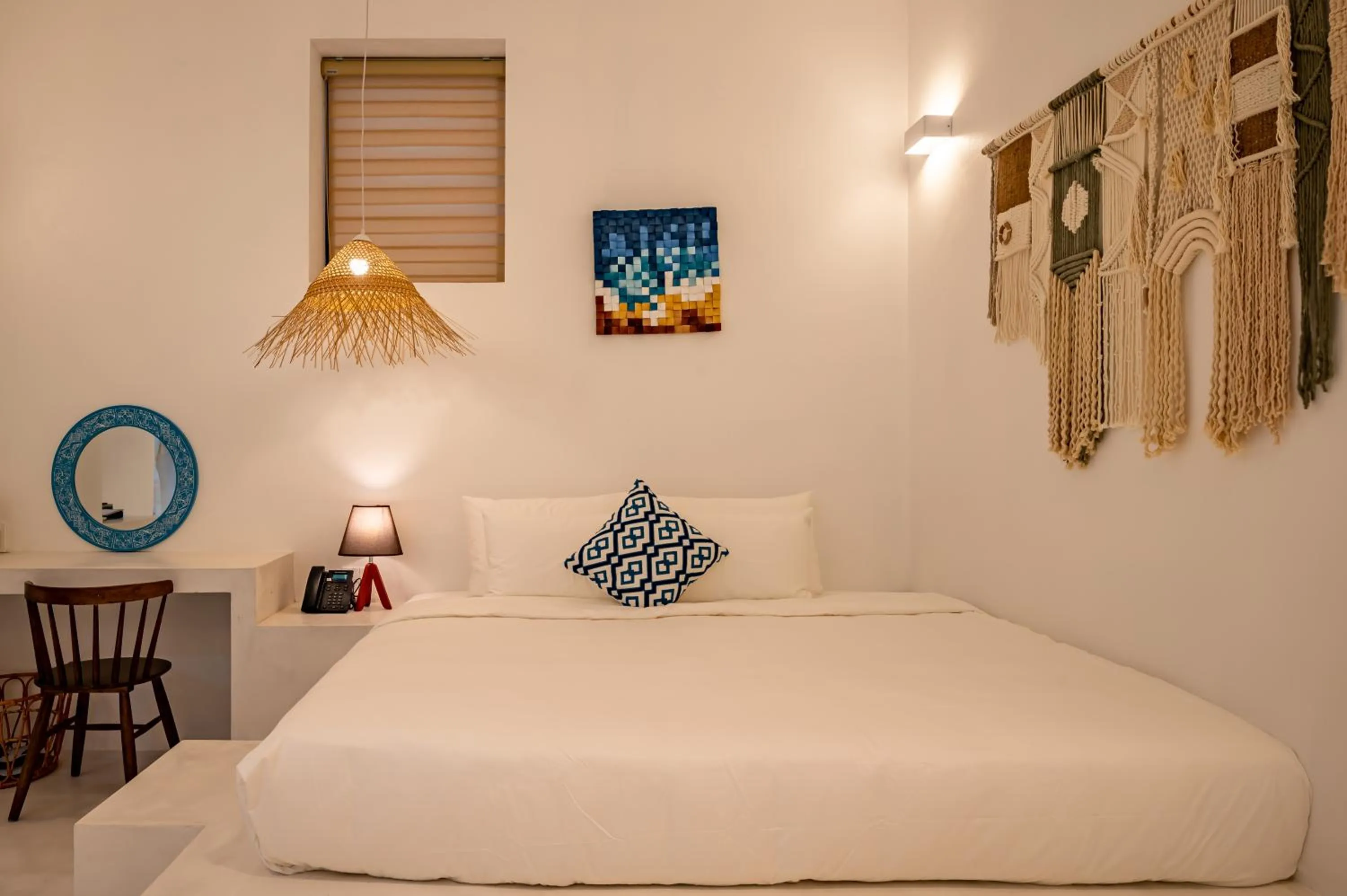 Photo of the whole room, Bed in Happiness Hotel