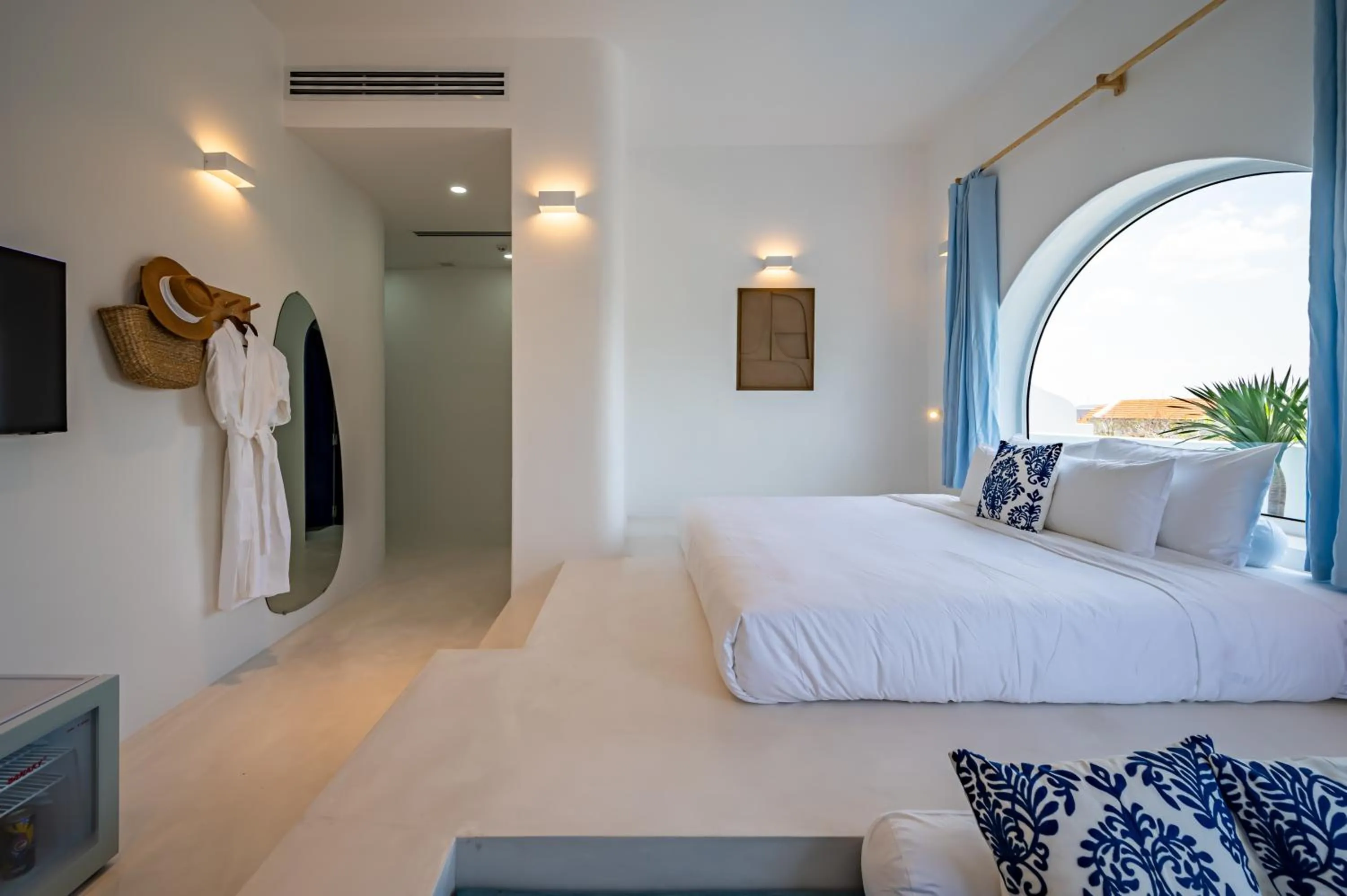 TV and multimedia, Bed in Happiness Hotel