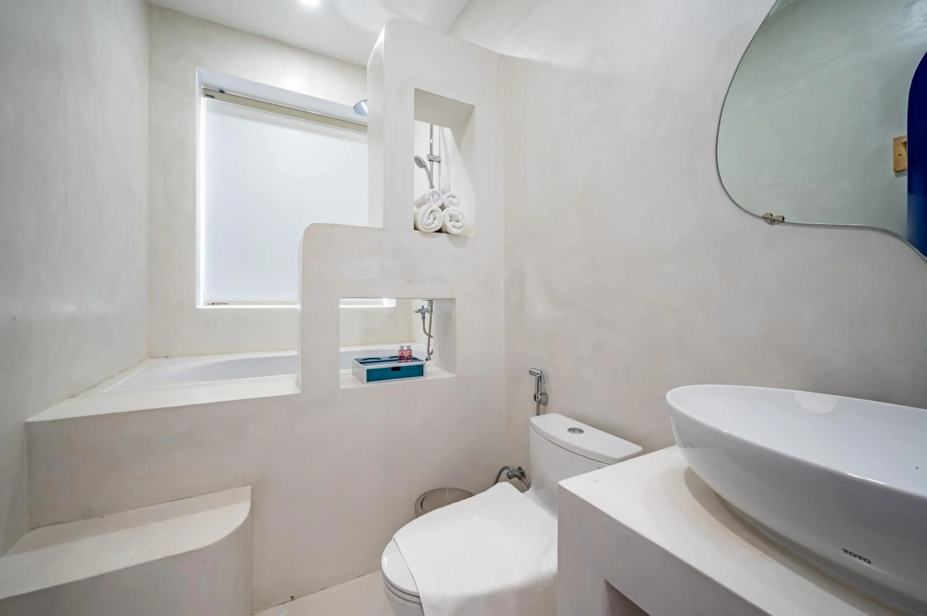 Bathroom in Happiness Hotel