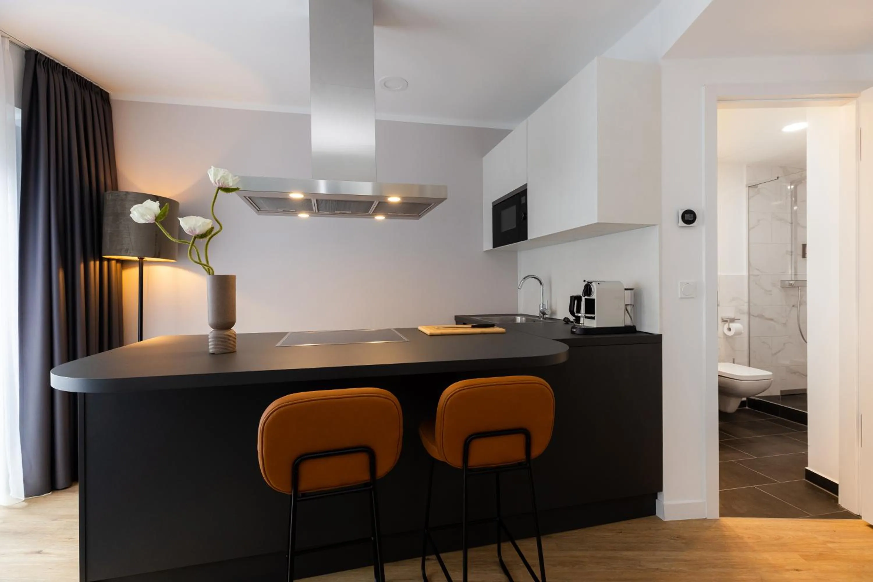 Kitchen or kitchenette in The Doorman Goethe Frankfurt am Main