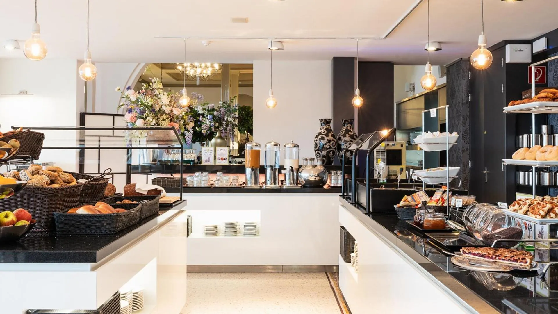 Restaurant/places to eat in Parkhotel Valkenburg