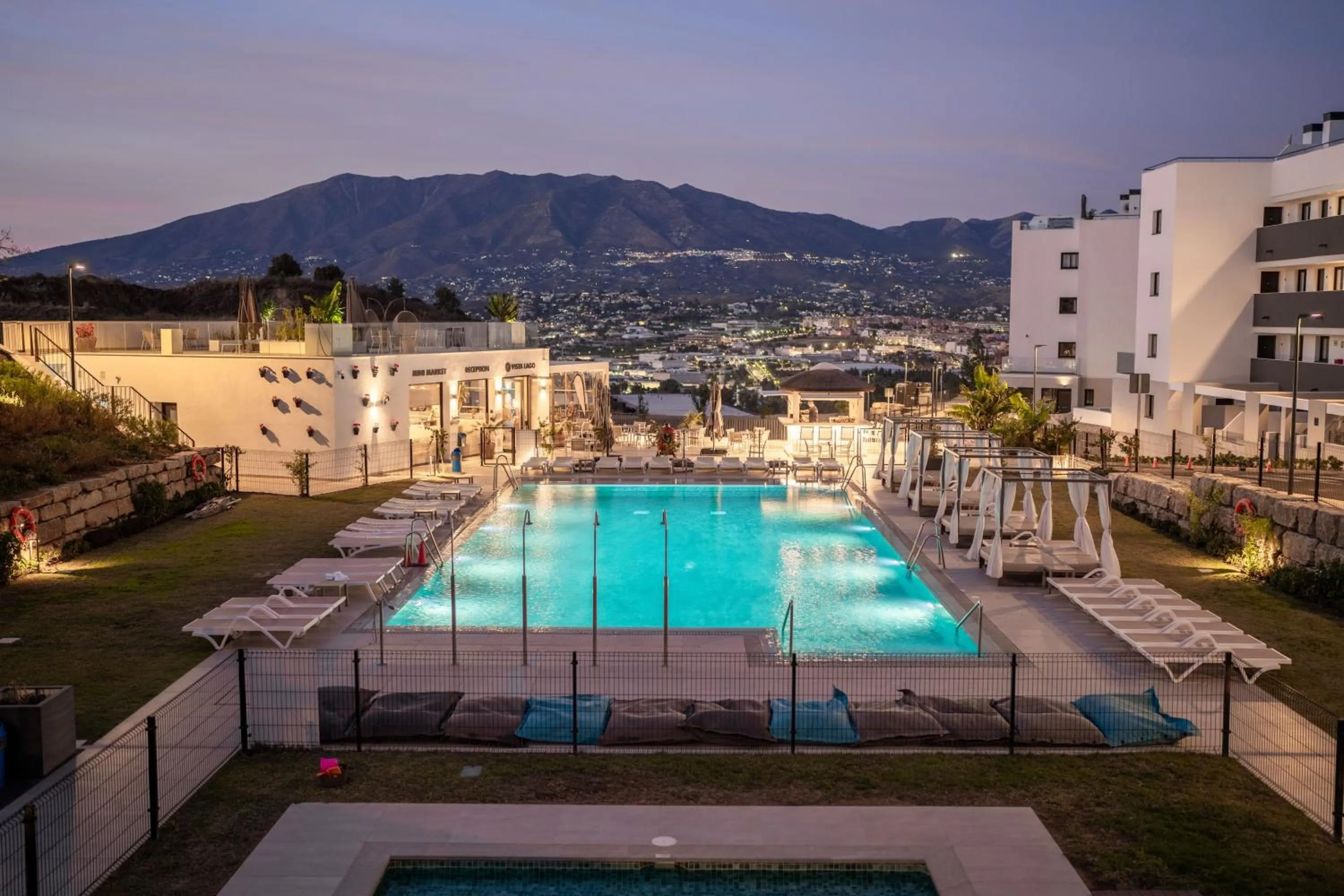 Restaurant/places to eat in Hacienda el Sueno