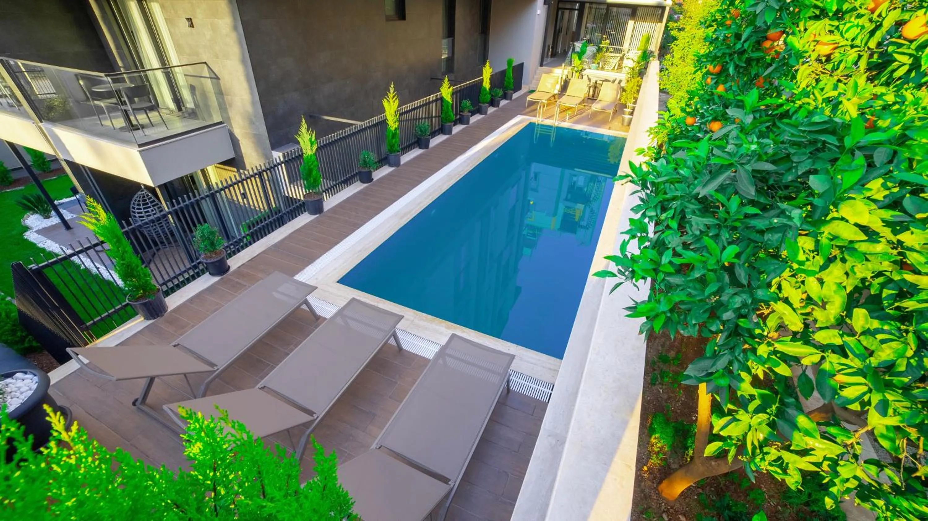 Swimming pool in Stile Suite Marine Hotel