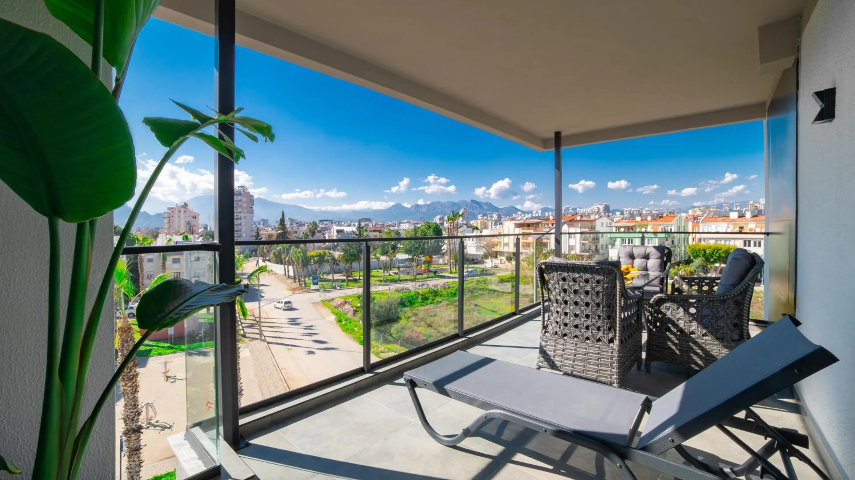 Mountain view in Stile Suite Marine Hotel