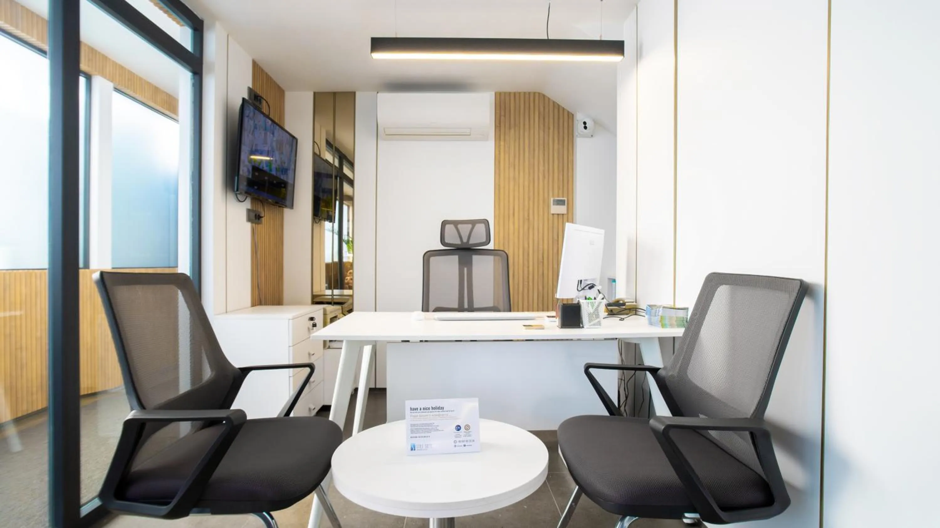 Lobby or reception in Stile Suite Marine Hotel