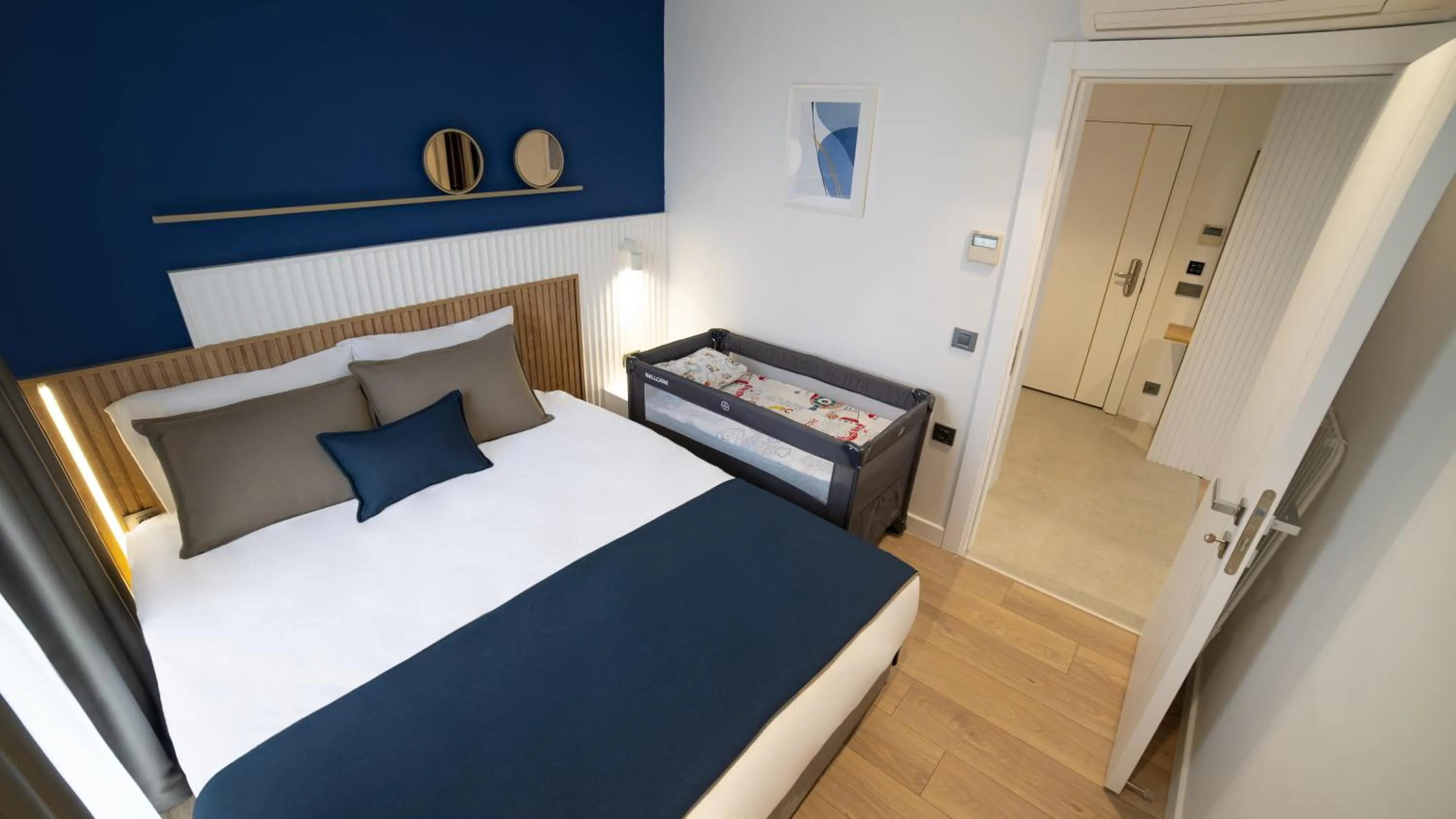 Bedroom, Bed in Stile Suite Marine Hotel