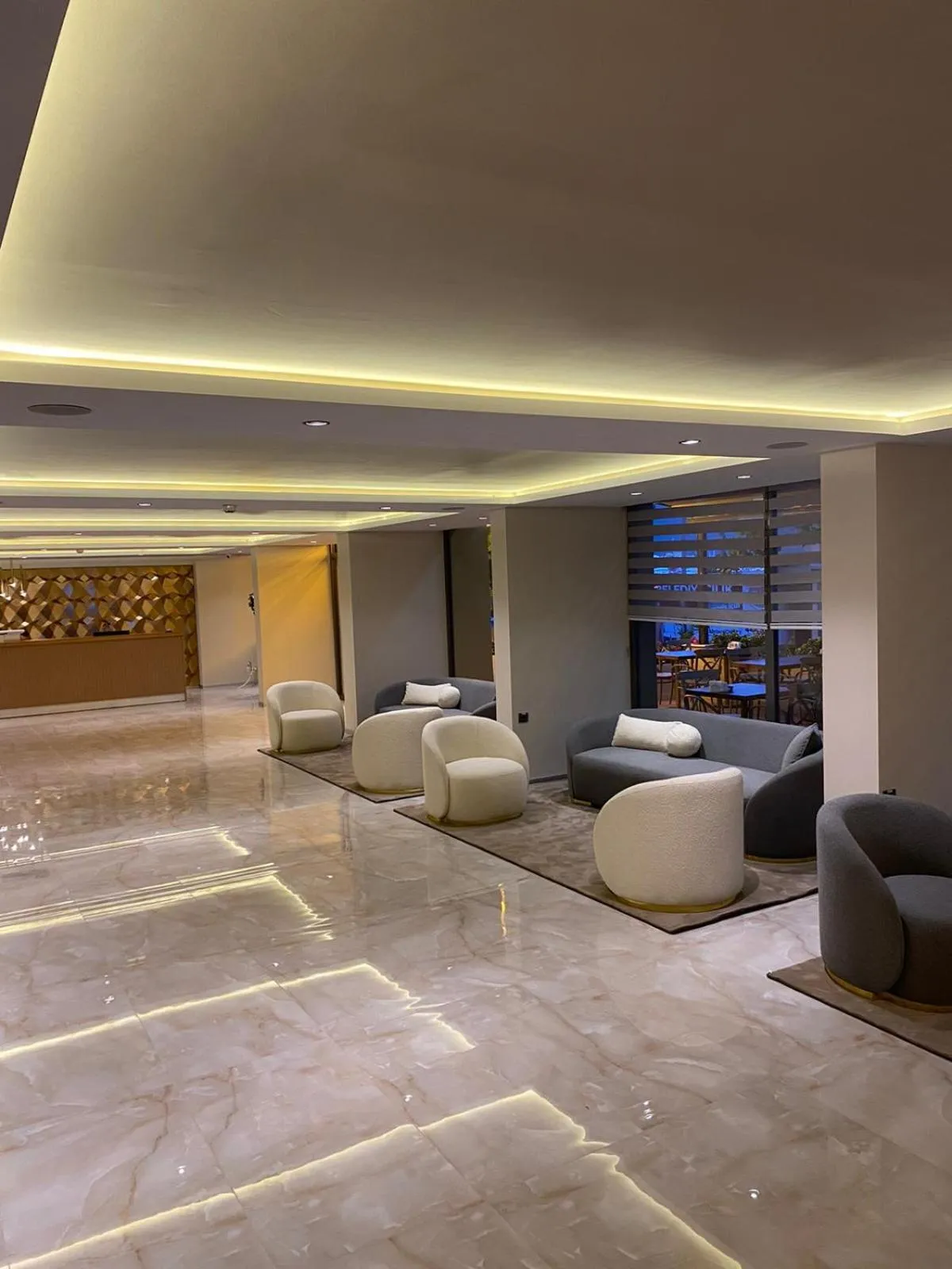 Lobby or reception in FIFTY5 Suite Hotel