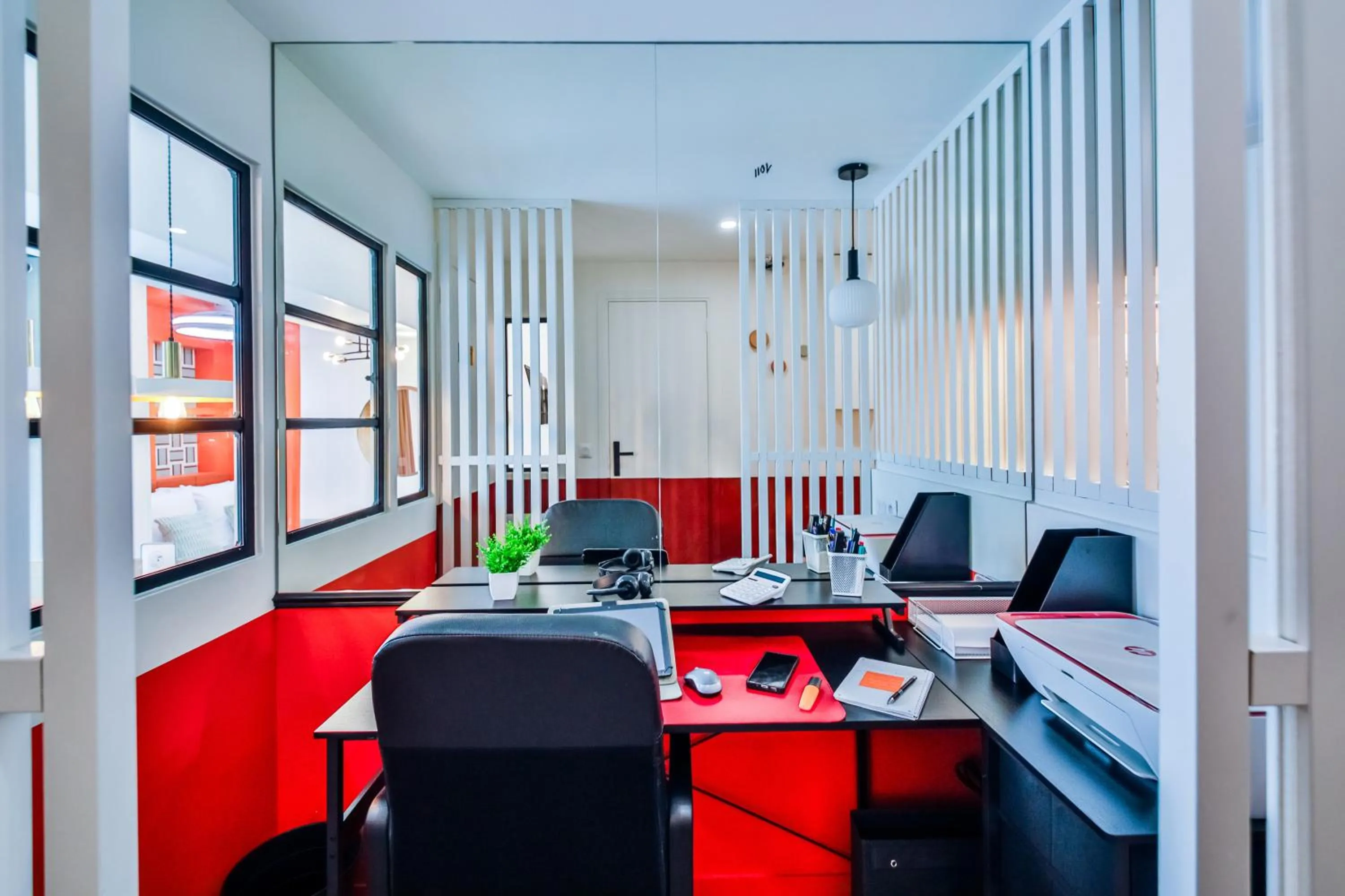 TV and multimedia in WS Molitor - Auteuil