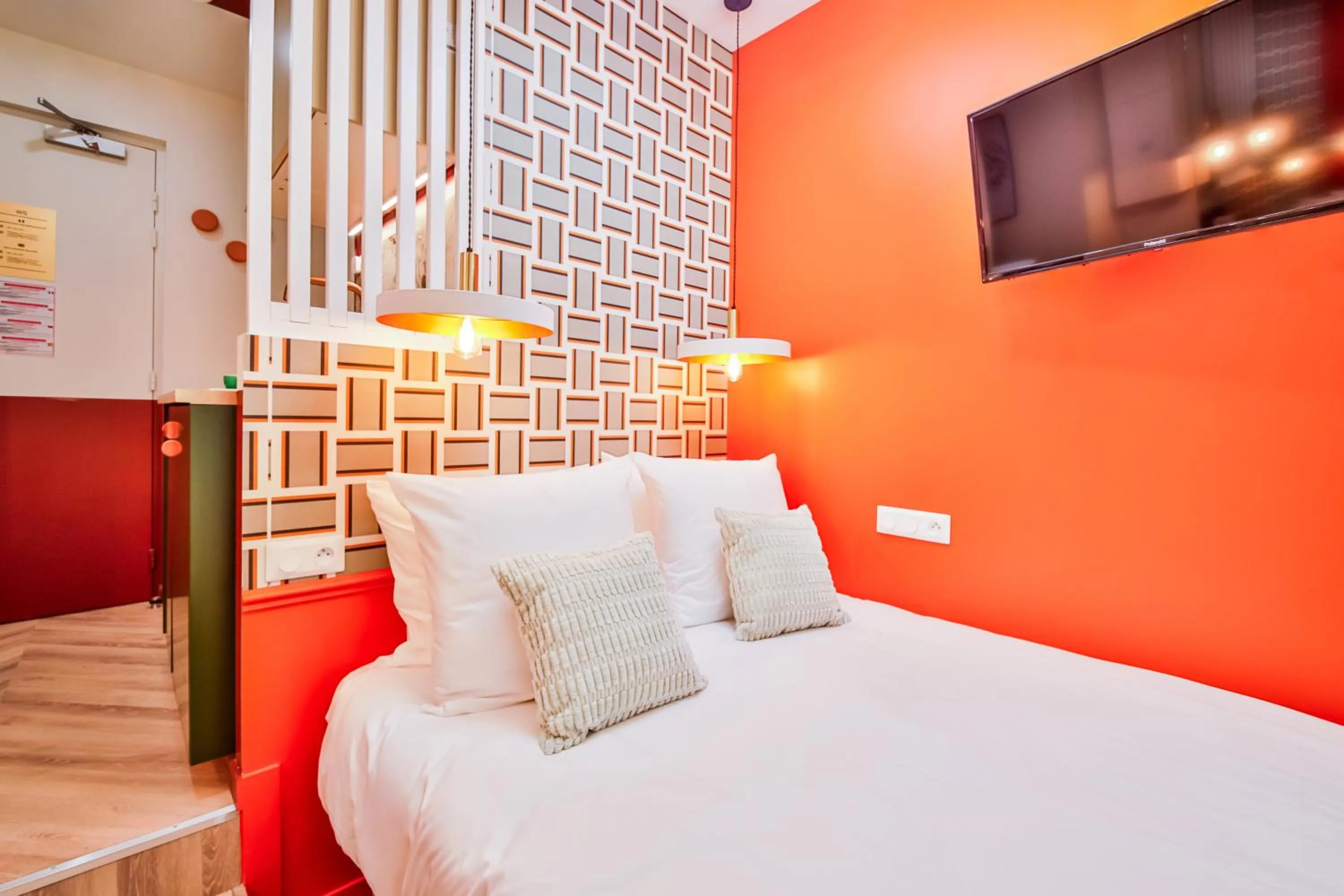 Bed in WS Molitor - Auteuil