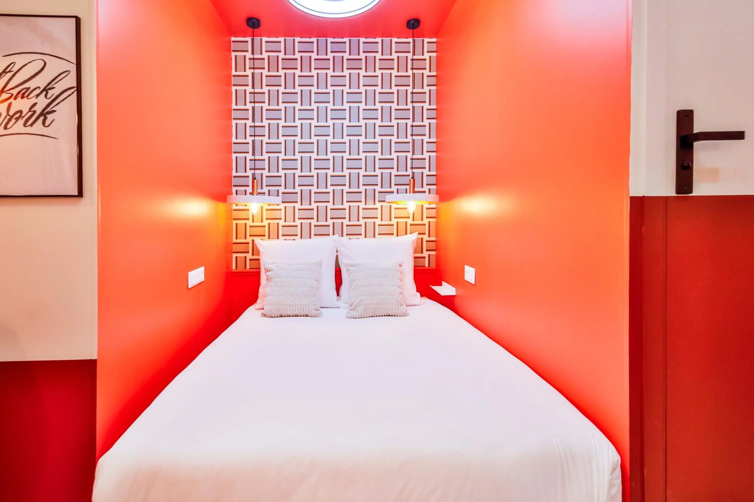 Bed in WS Molitor - Auteuil