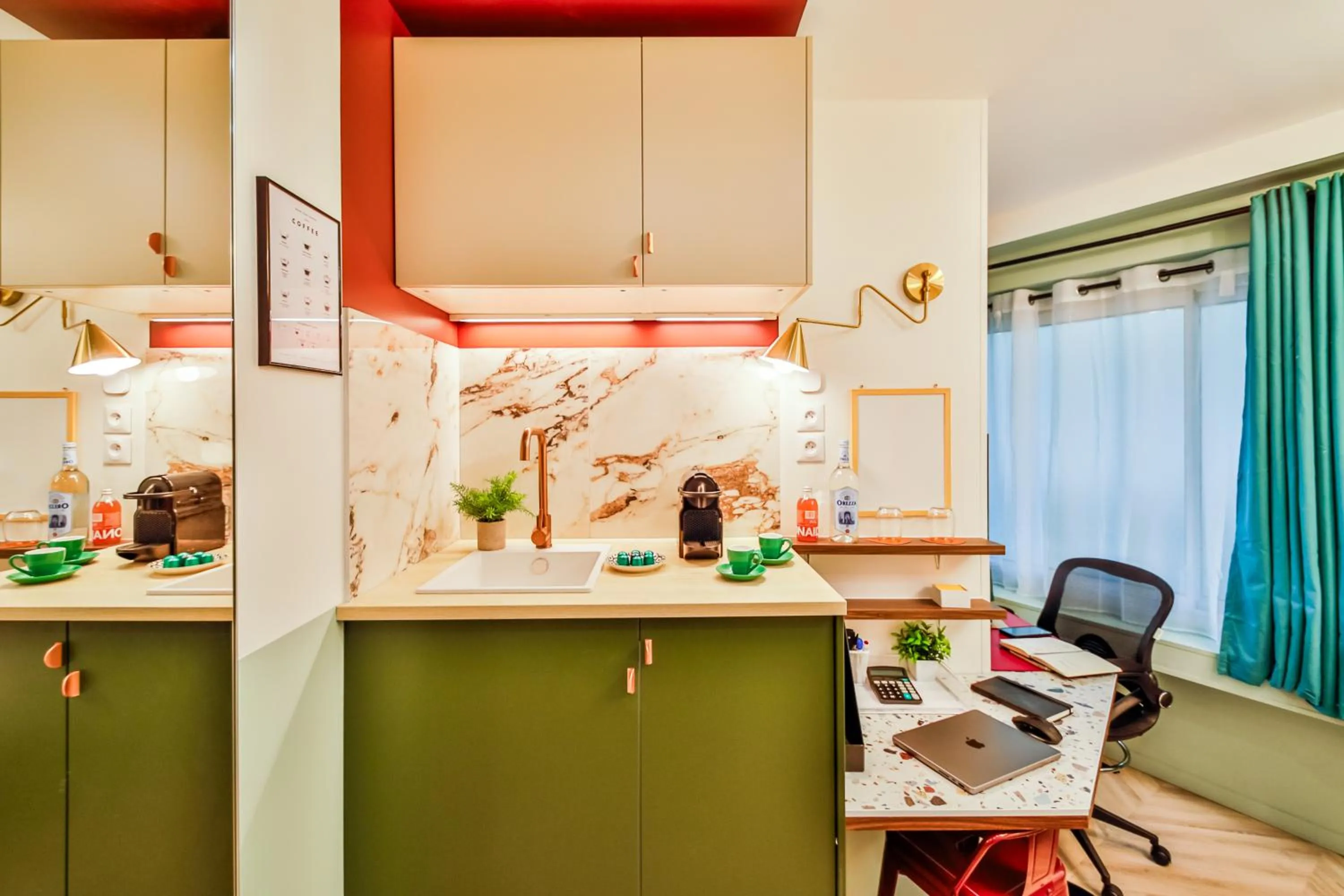 Kitchen or kitchenette in WS Molitor - Auteuil