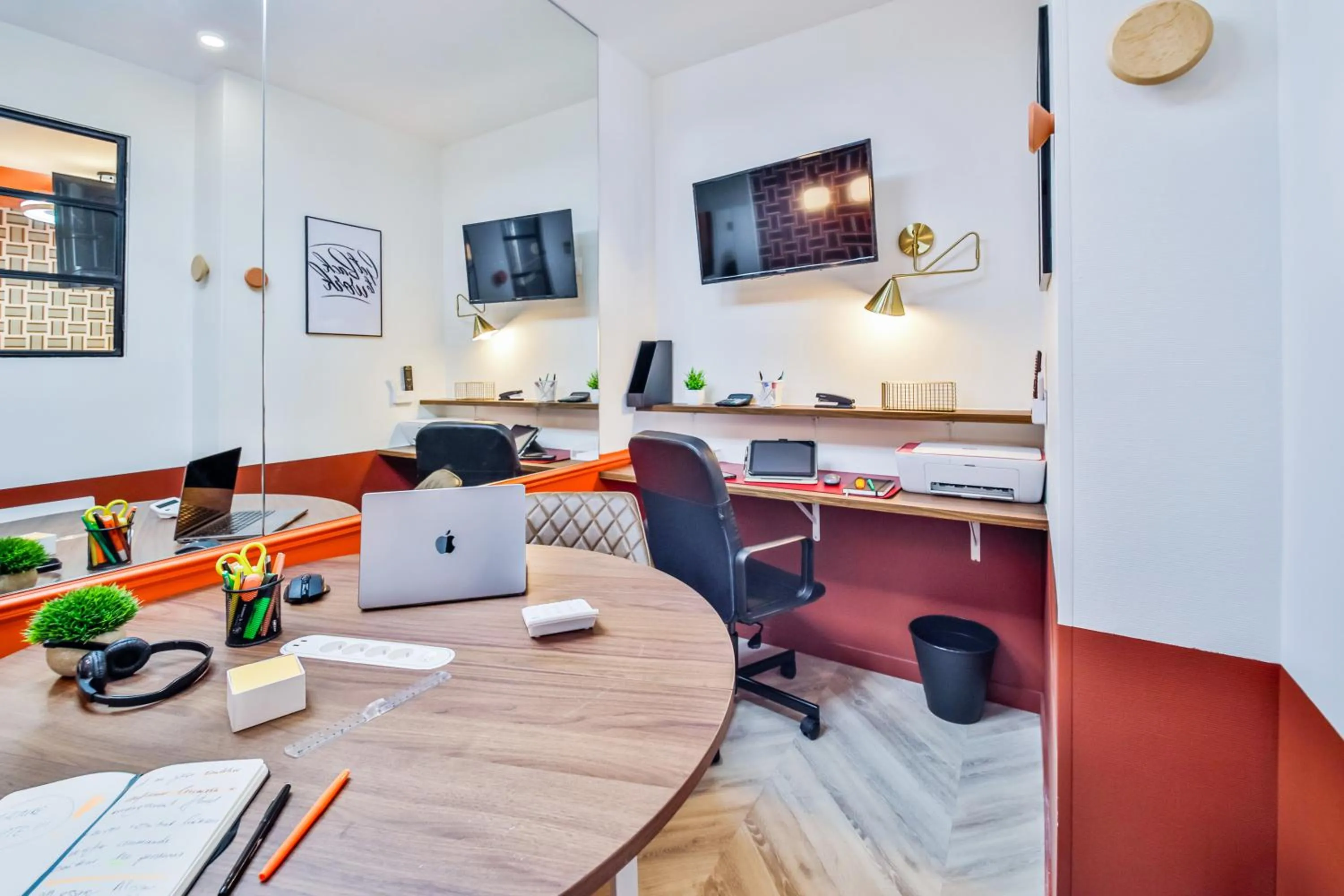 Seating area in WS Molitor - Auteuil