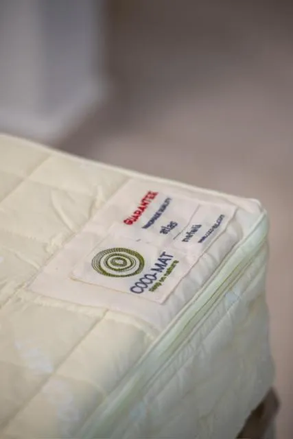 Bed in Alexandrion Appartments Down Town Adults Only