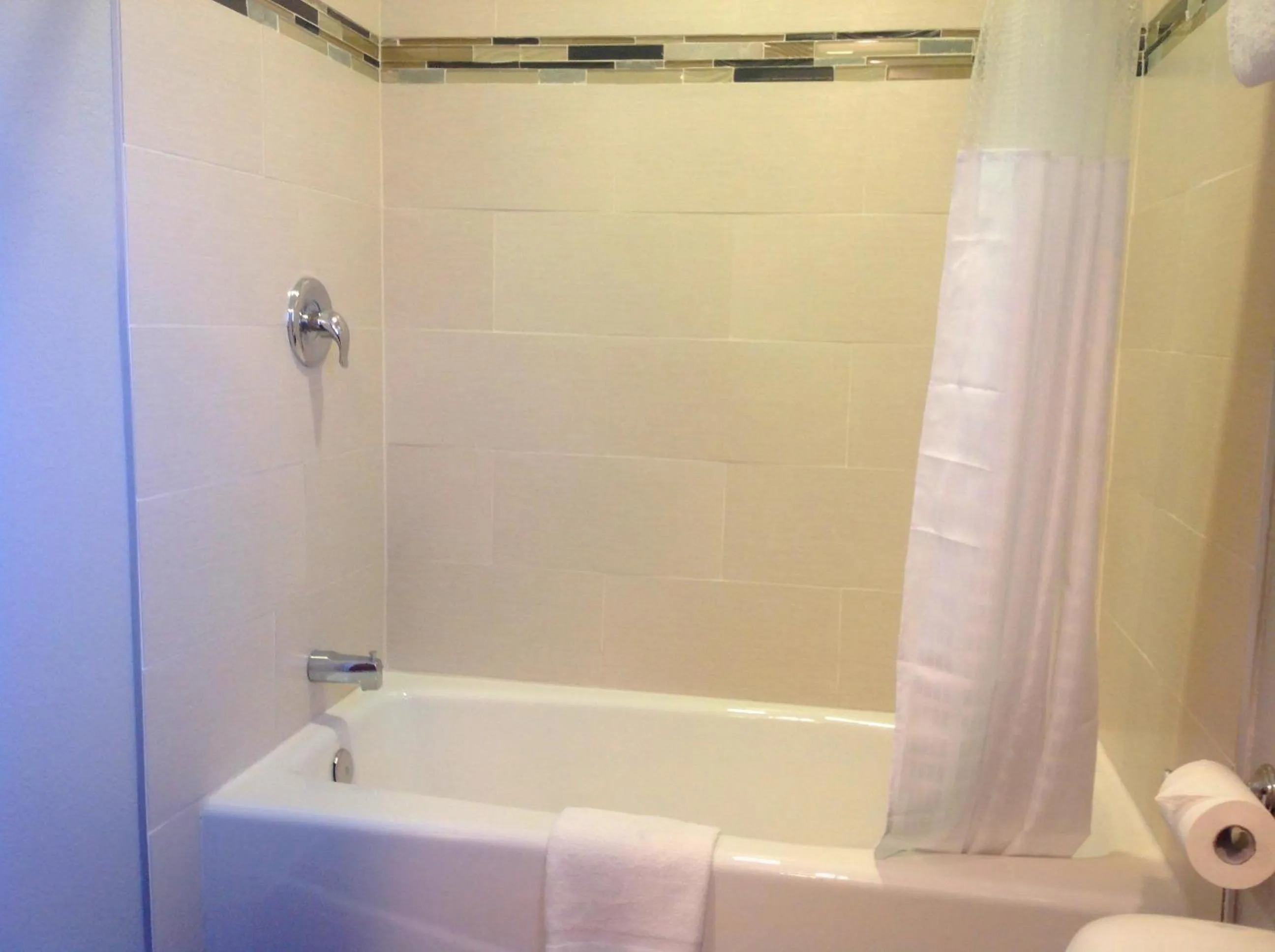 FairBridge Inn & Suites Gateway to Yosemite